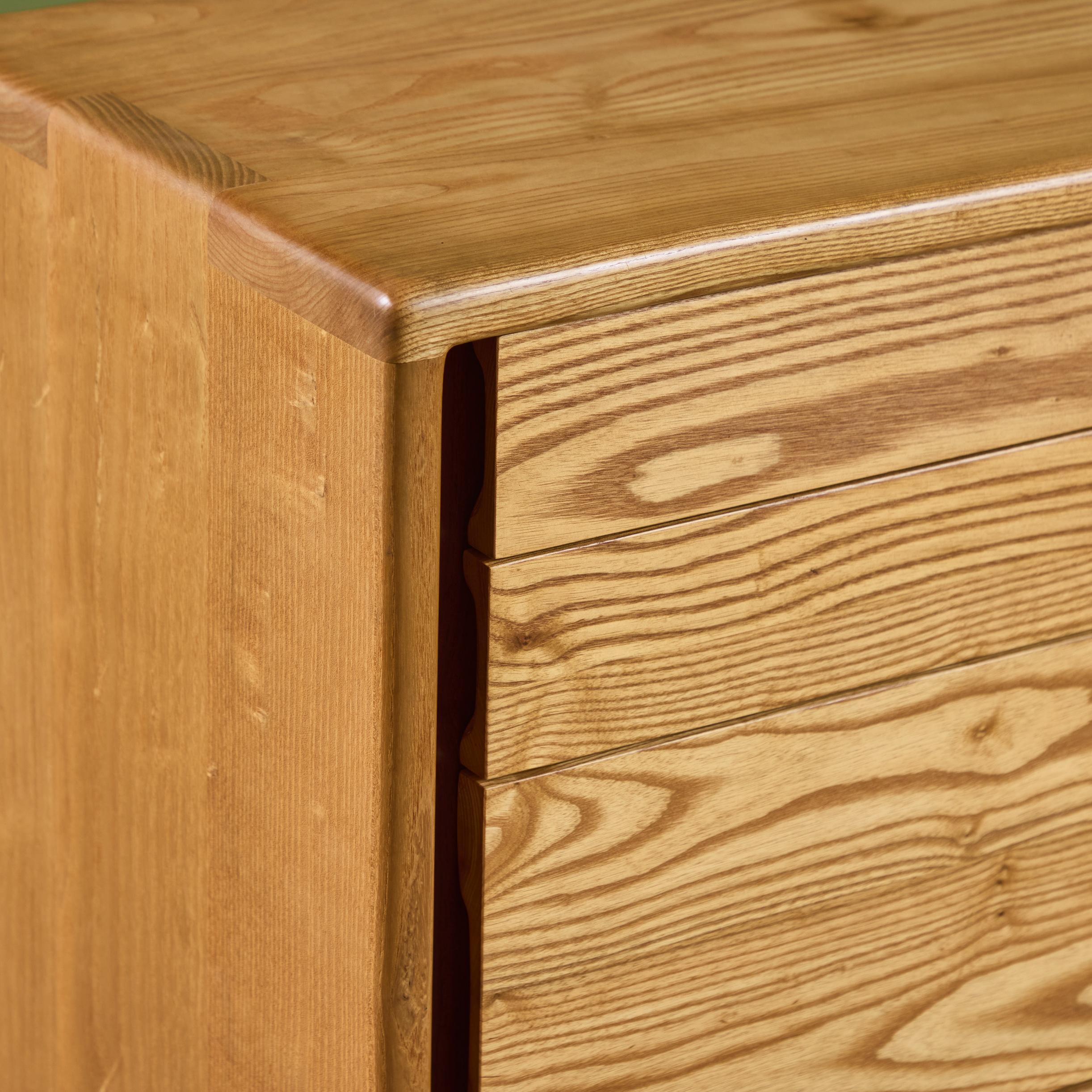 Gerald McCabe High Boy Dresser for Eon Furniture For Sale 3