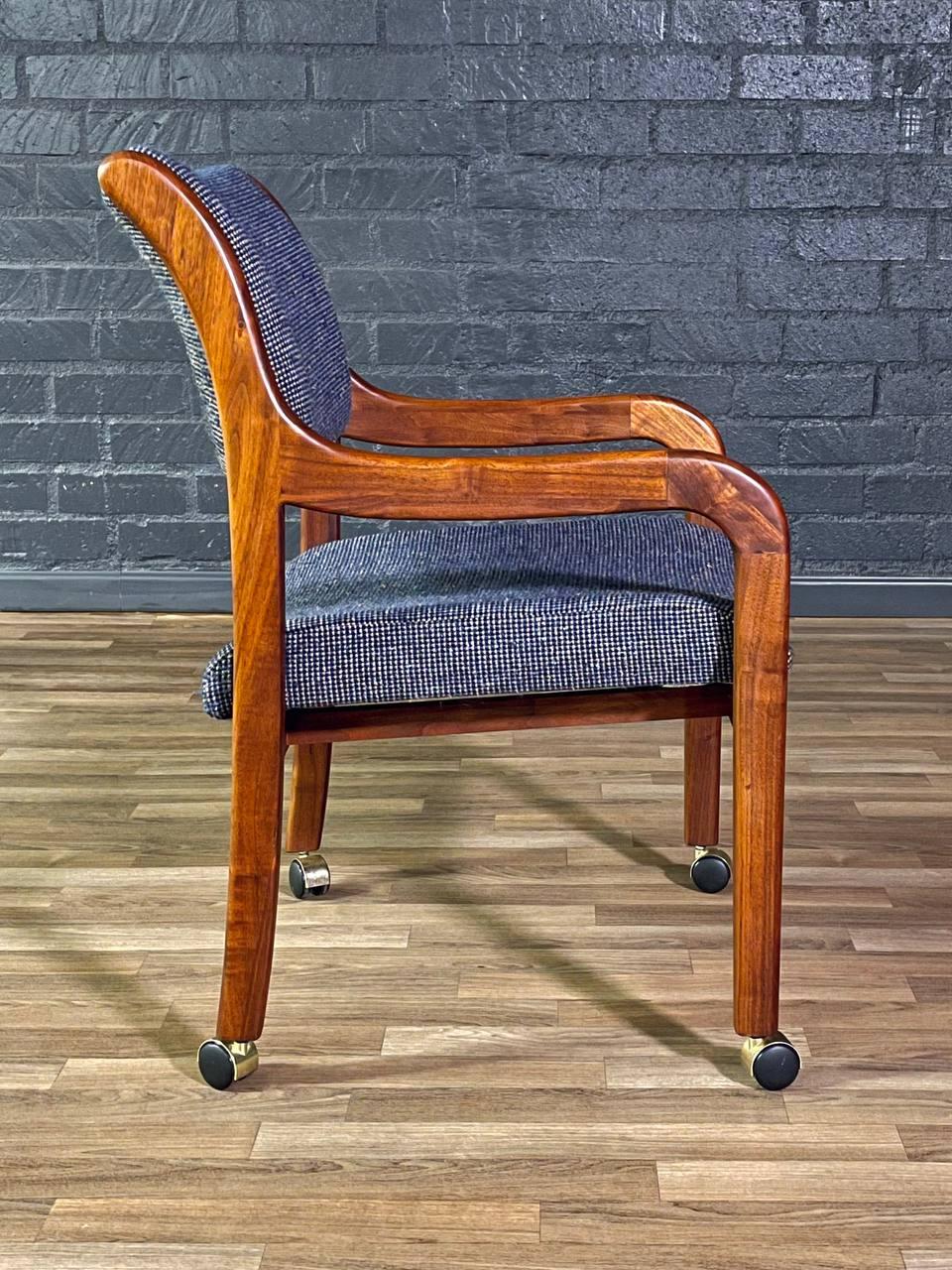 Gerald McCabe Büro-Schreibsessel für Orange Crate Modern (amerikanisch) im Angebot