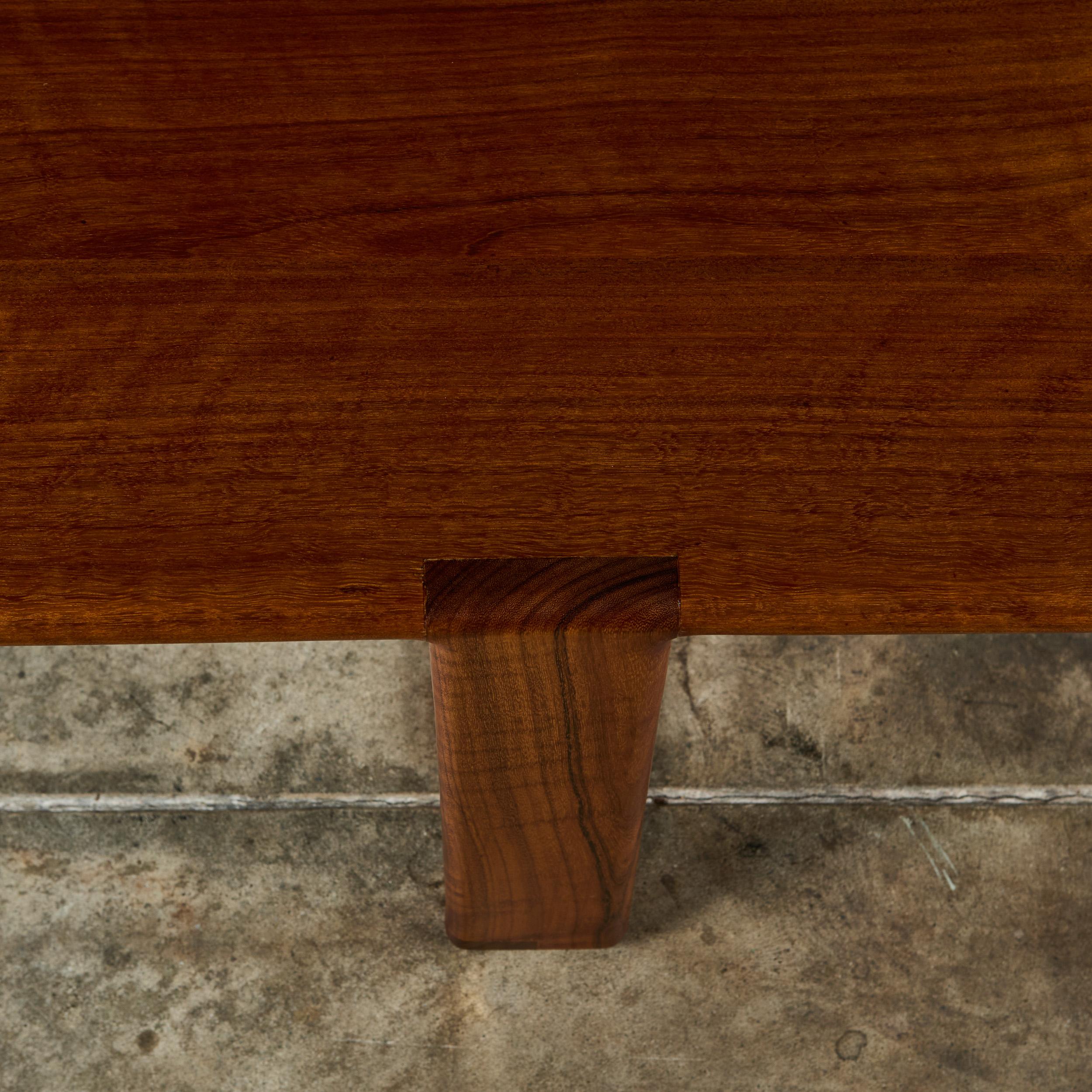 Gerald McCabe Rechteckiger Shedua Couchtisch im Angebot 10