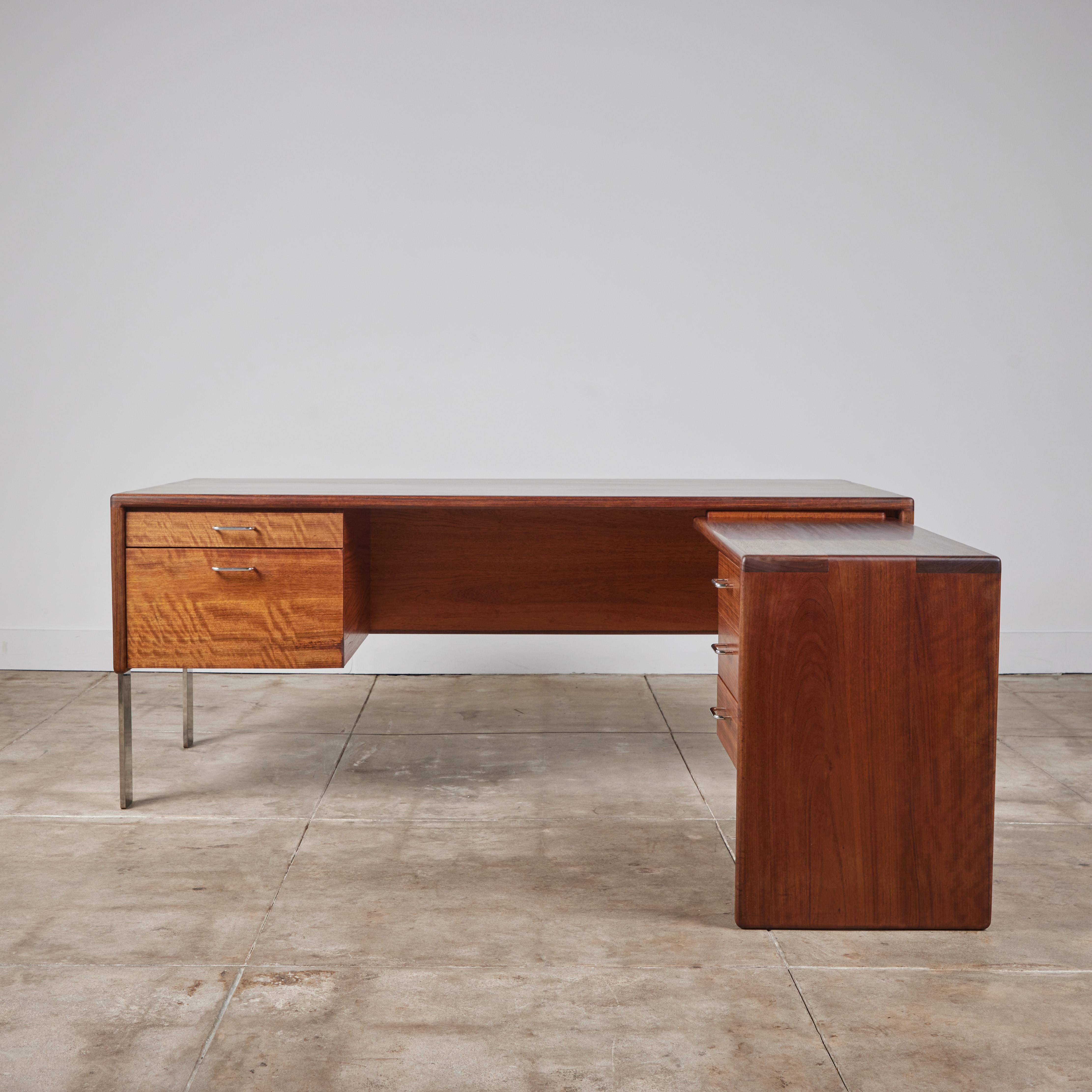 Mid-Century Modern Gerald McCabe Shedua Executive Desk For Sale