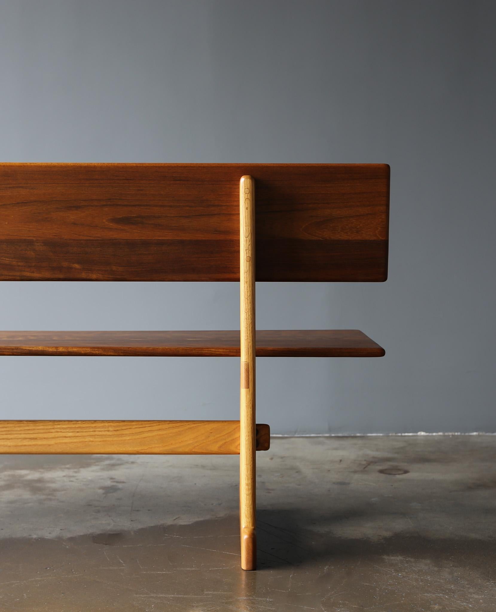 Banc à tréteaux Shedua & Oak de Gerald McCabe, Californie, vers 1975 en vente 11