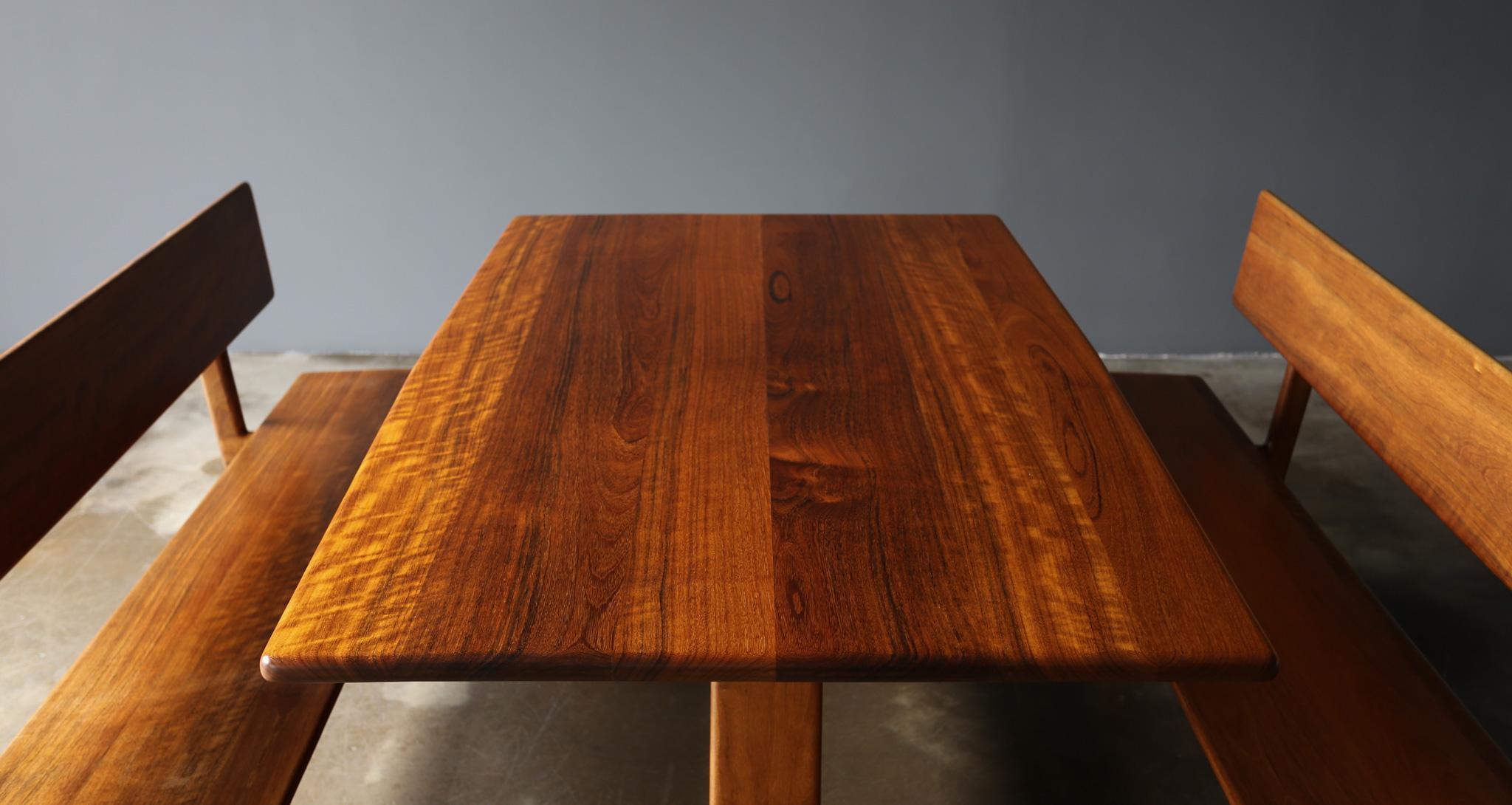 Gerald McCabe Shedua Trestle Dining Table & Benches, c.1980 For Sale 7