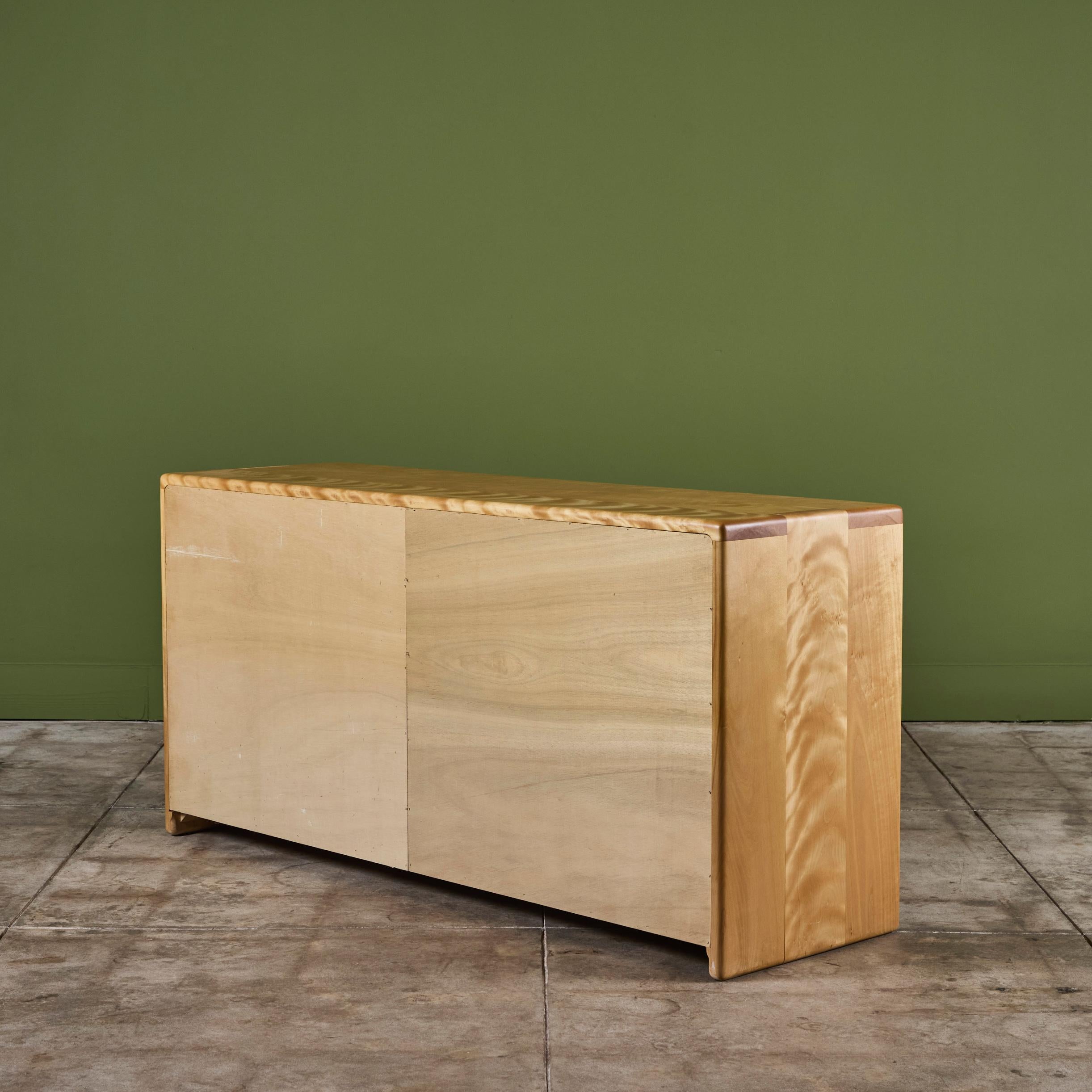 Cómoda de seis cajones Gerald McCabe para Eon Furniture 1
