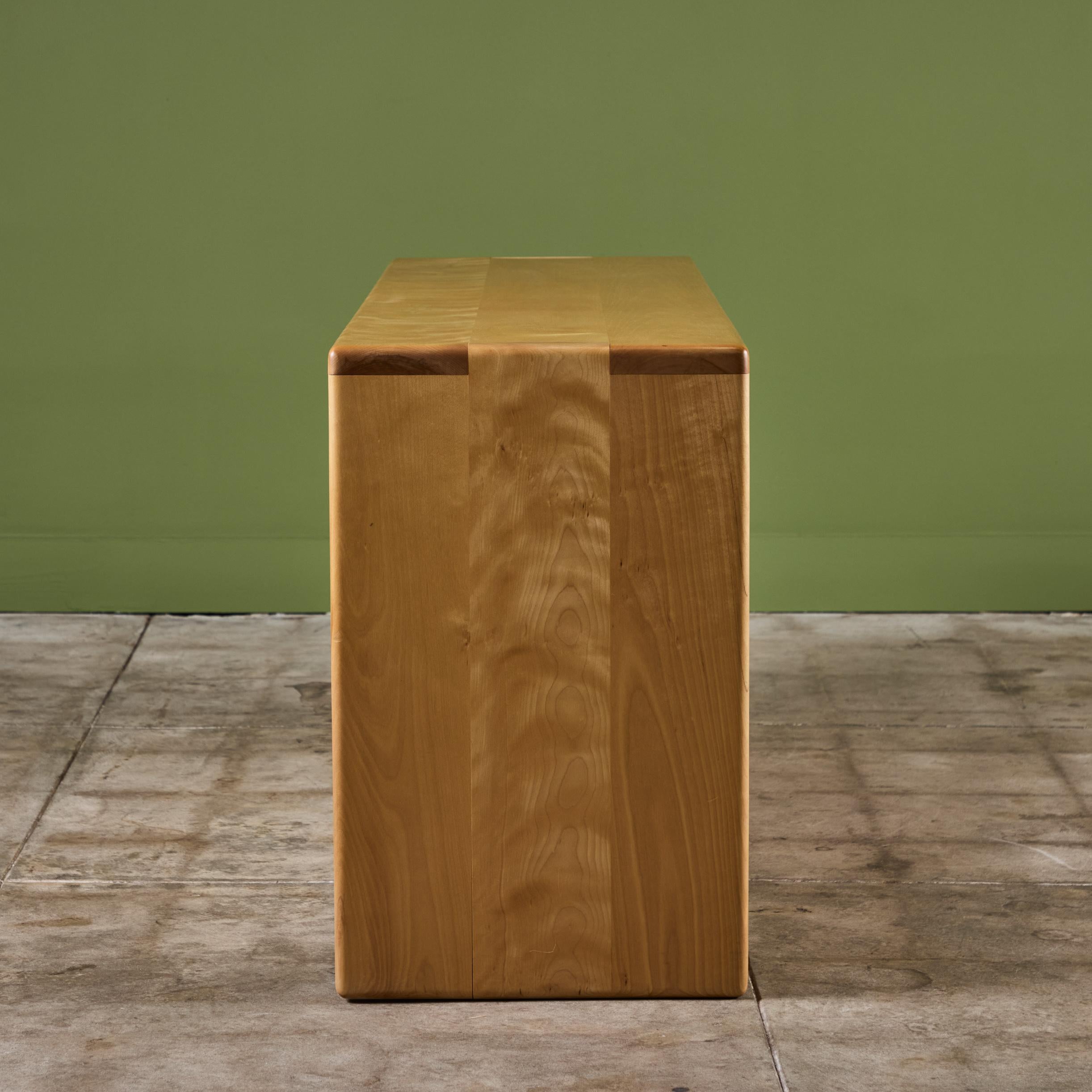 Cómoda de seis cajones Gerald McCabe para Eon Furniture Arce