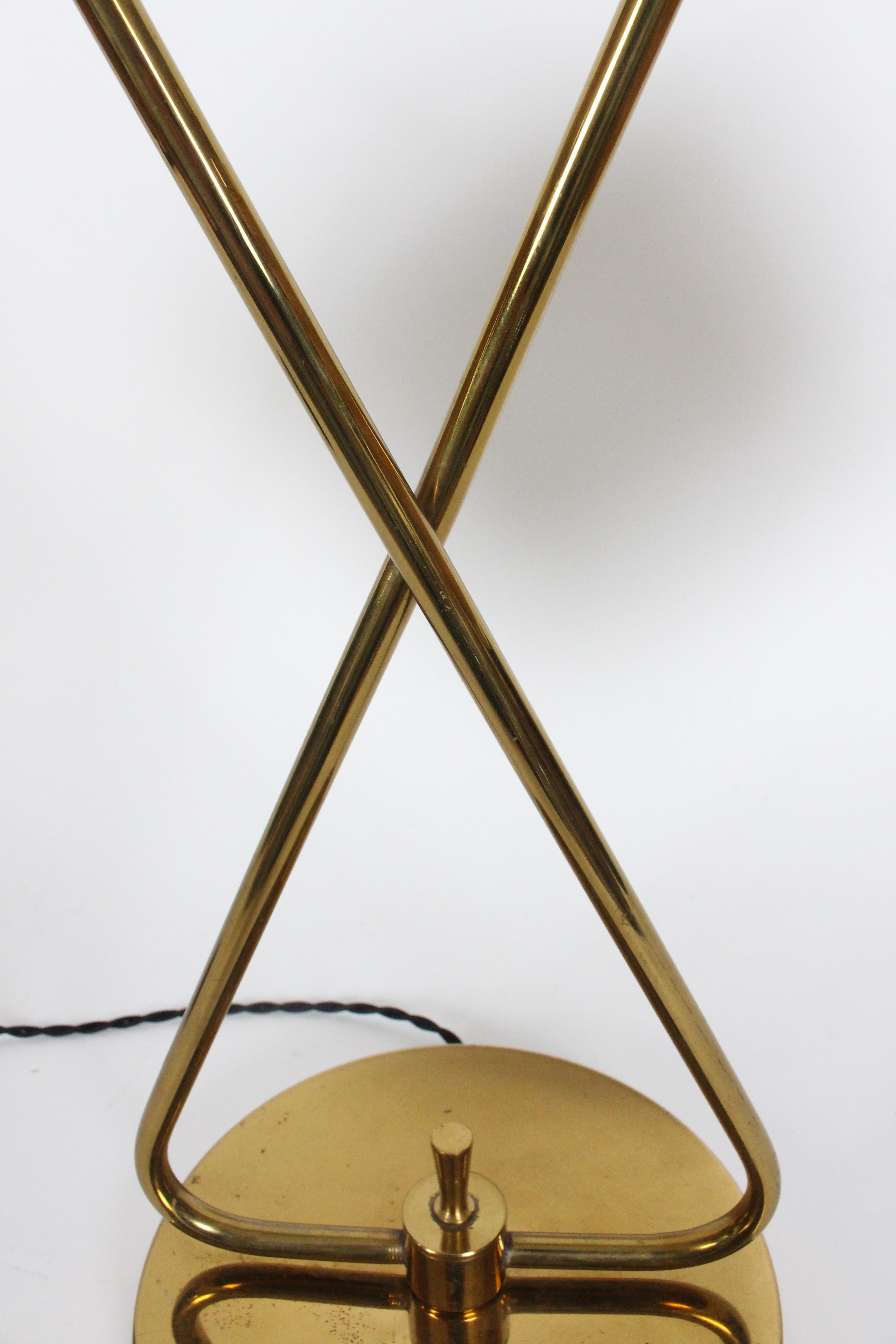 Gerald Thurston Brass Crossed Sword Dual Shade Partners Desk Lamp, 1950's For Sale 6