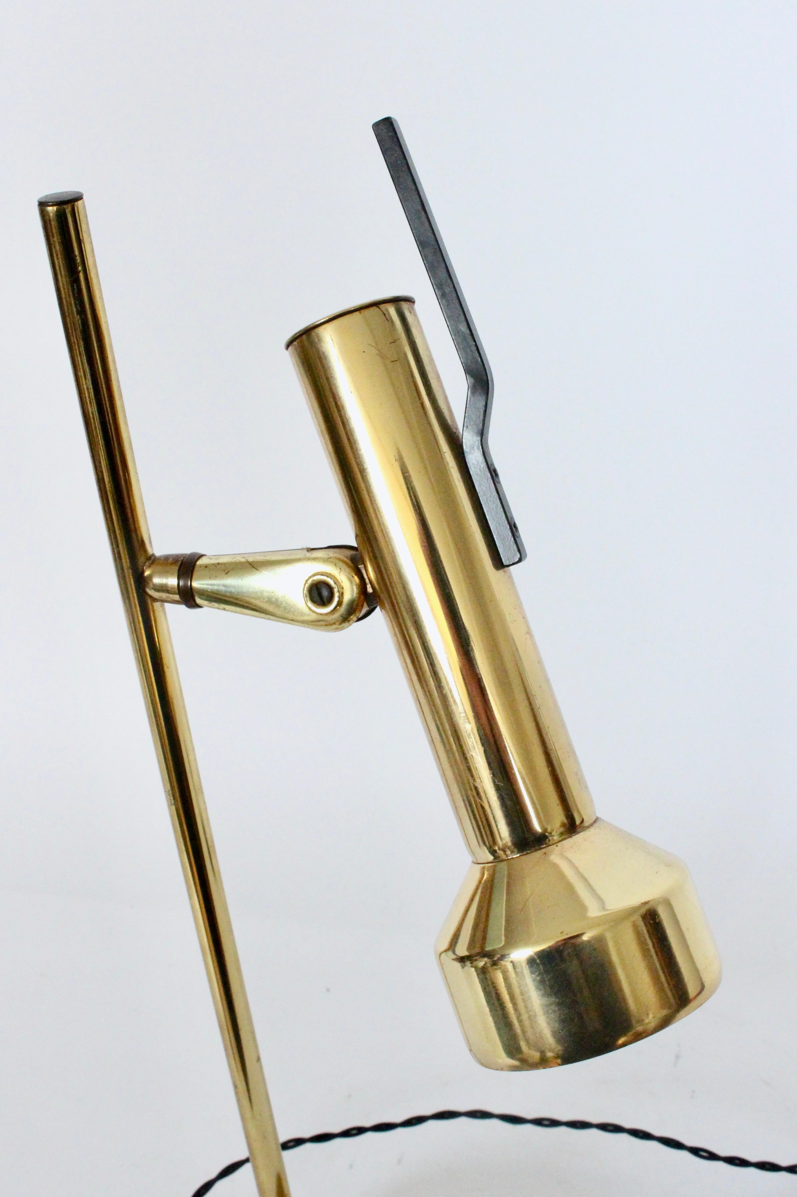 Gerald Thurston for Lightolier Style Adjustable Shaded Brass Desk Lamp, 1960s For Sale 2