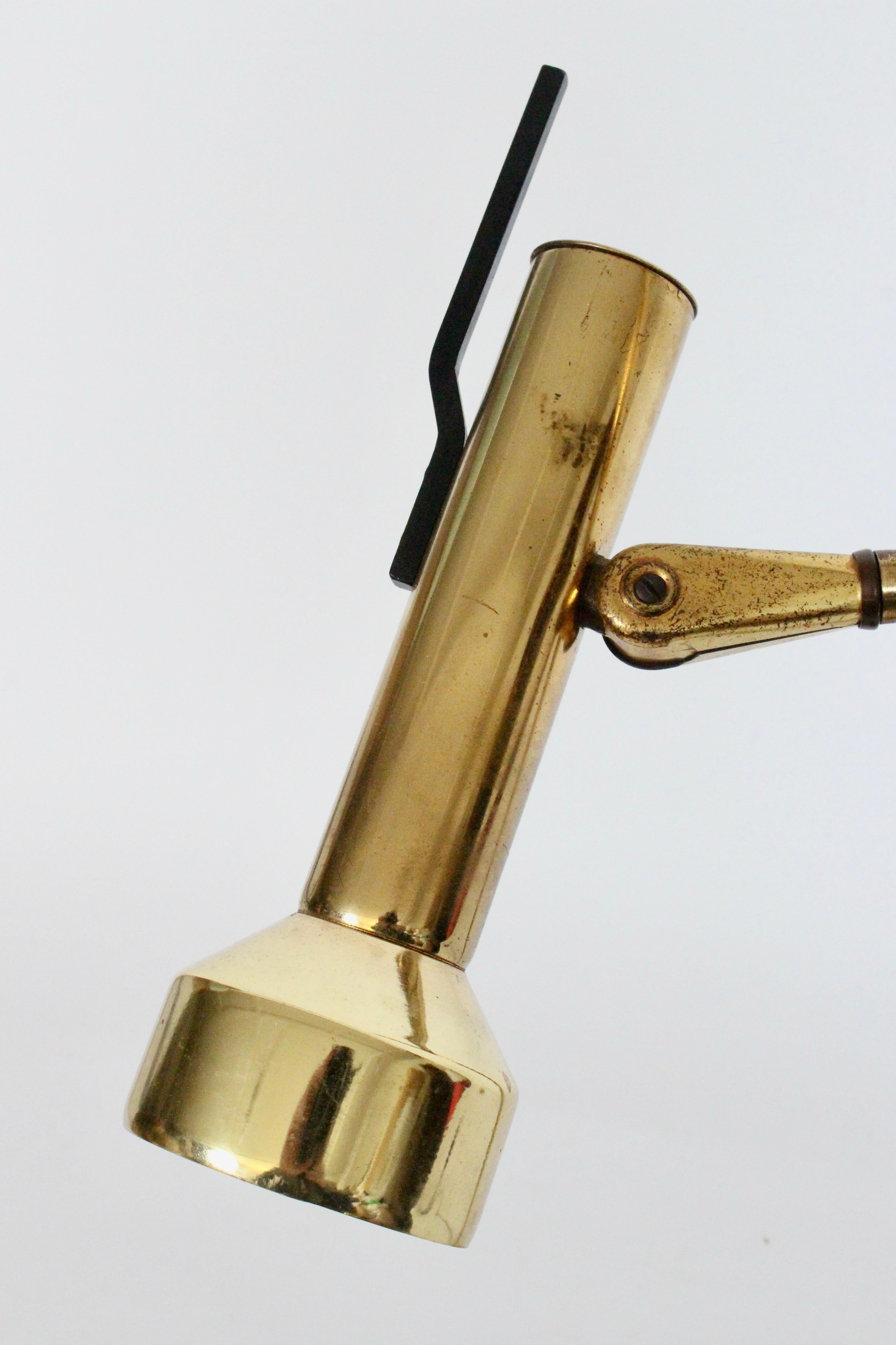 Gerald Thurston for Lightolier Style Adjustable Shaded Brass Desk Lamp, 1960s For Sale 4