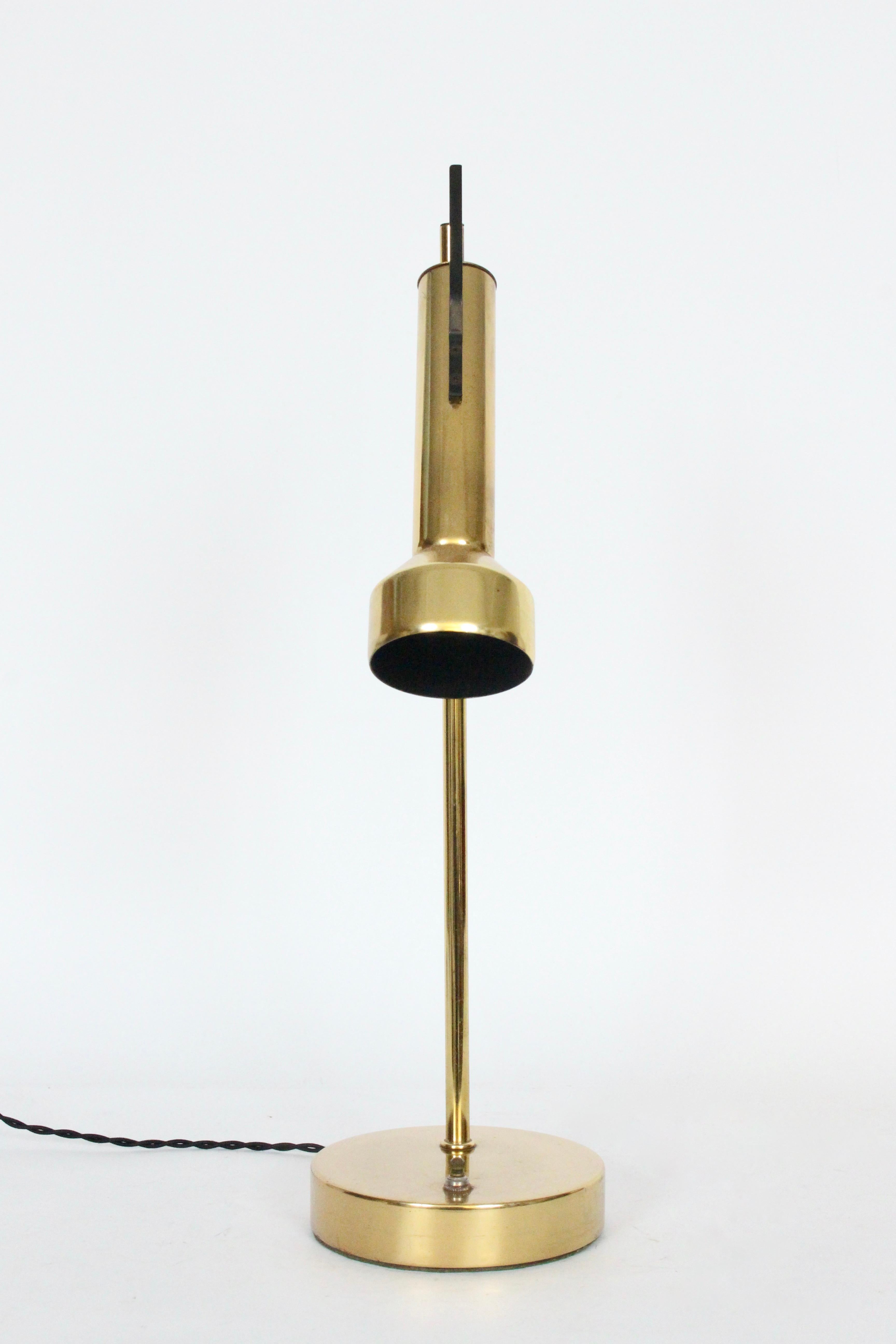 American Gerald Thurston for Lightolier Style Adjustable Shaded Brass Desk Lamp, 1960s For Sale