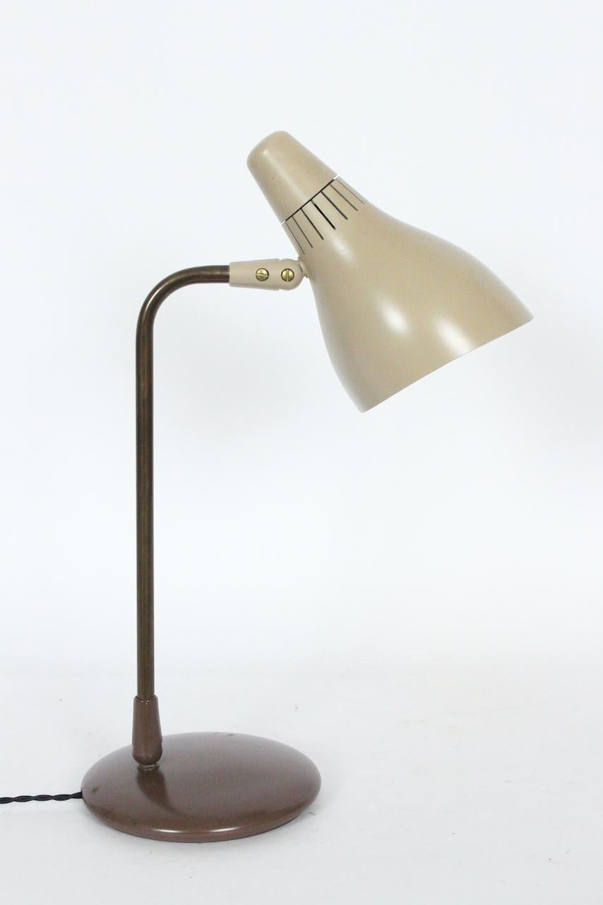 Gerald Thurston for Lightolier Adjustable Taupe Desk Lamp, 1950's For Sale 5