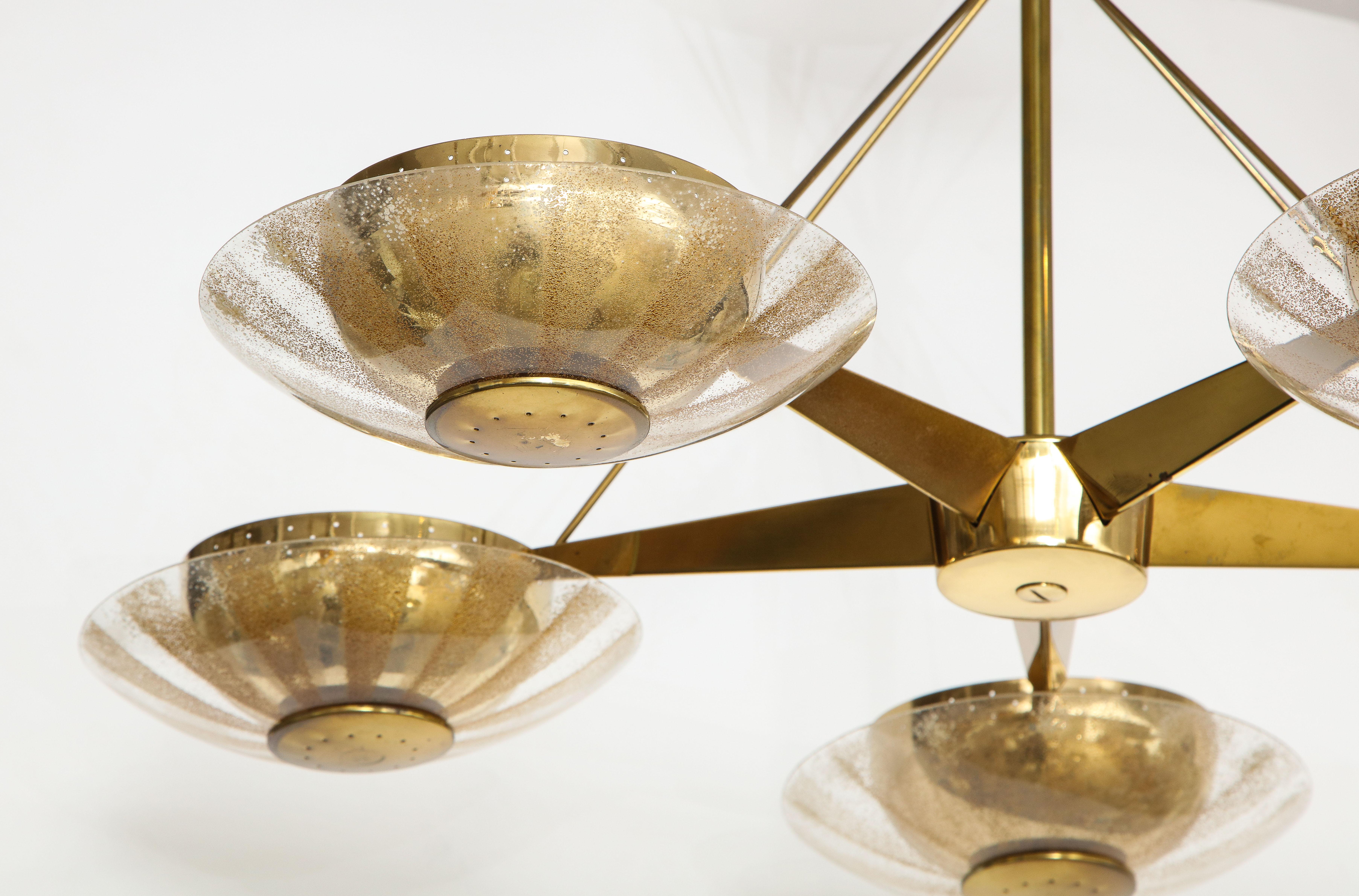 Gerald Thurston for Lightolier Brass and Glass Chandelier In Good Condition In New York, NY