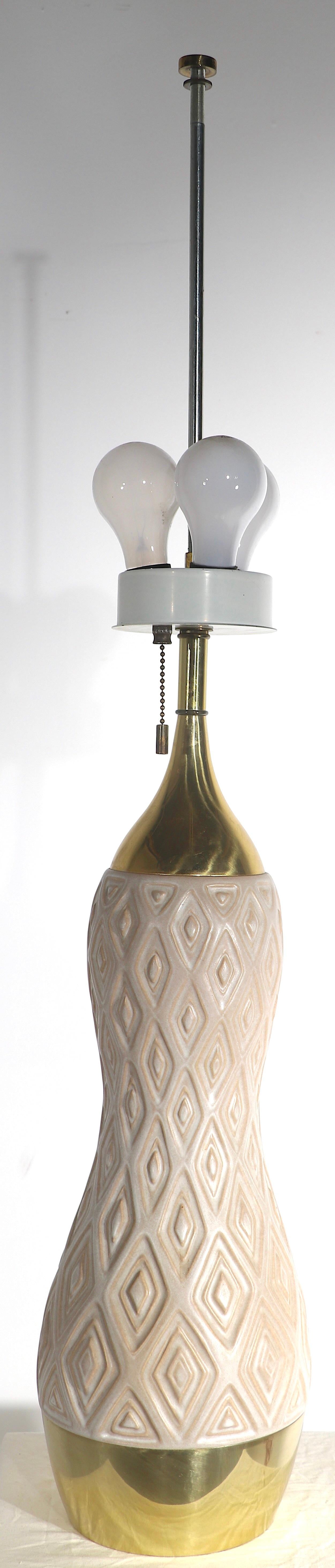 Mid-Century Modern Gerald Thurston for Lightolier Ceramic Table Lamp, ca. 1950/ 1960's For Sale