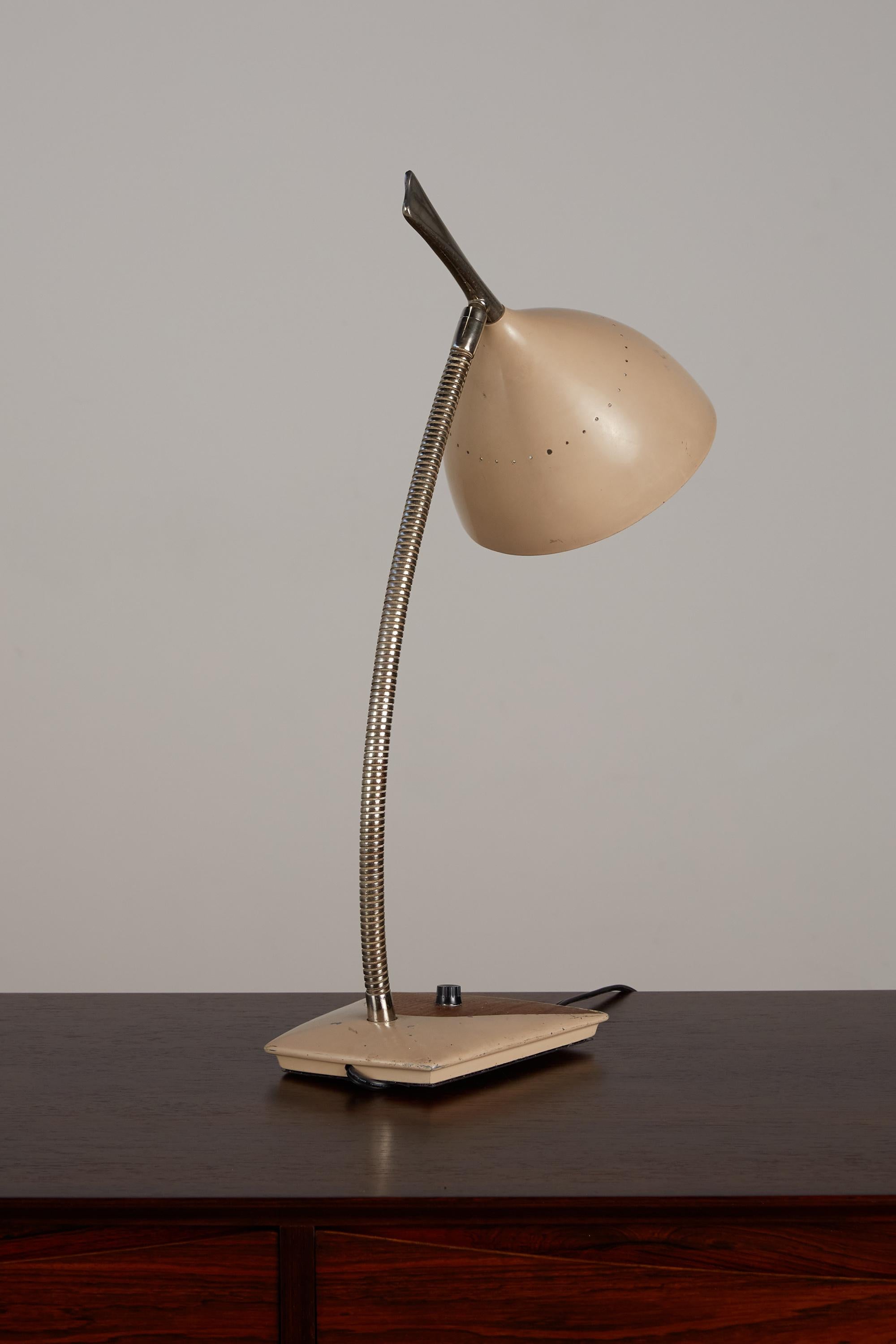 Laurel Desk Lamp In Good Condition For Sale In Los Angeles, CA