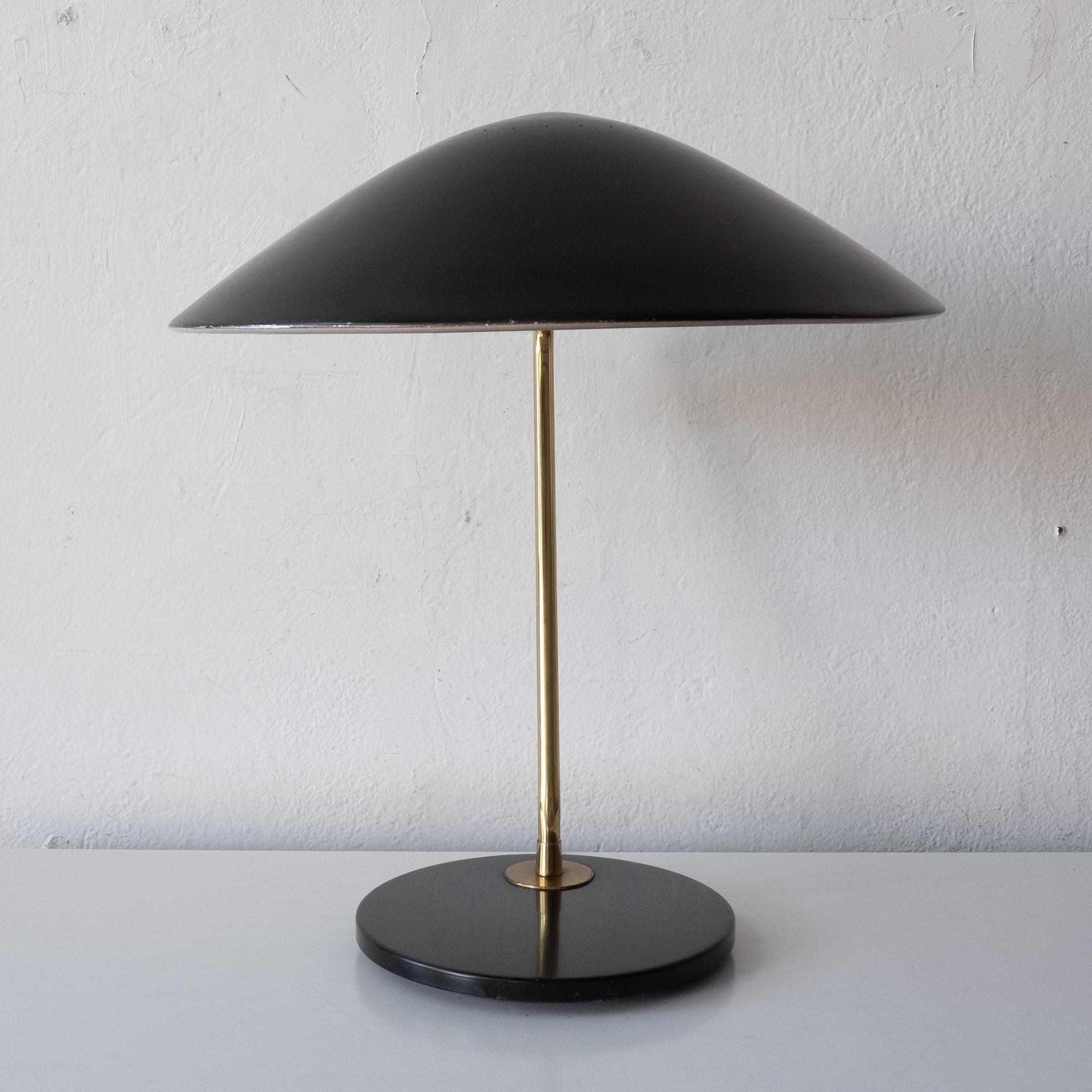 American Gerald Thurston for Lightolier Desk or Table Lamp