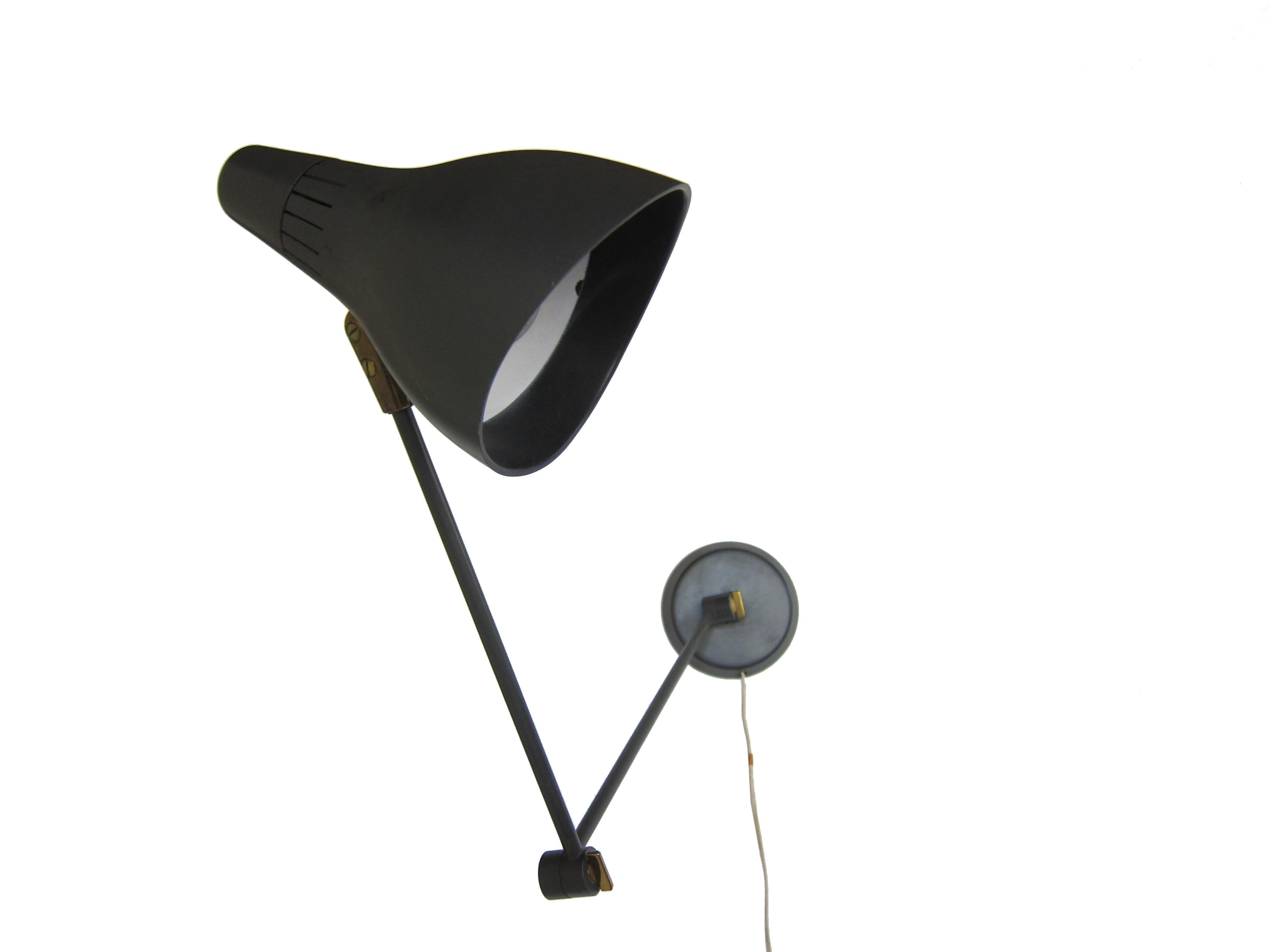 Mid-Century Modern Gerald Thurston for Lightolier Extendable Arm Wall Lamp