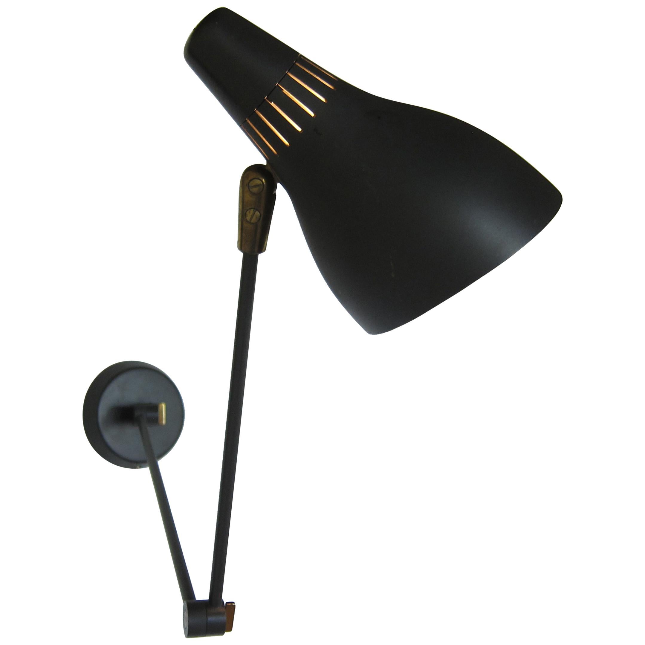 Gerald Thurston for Lightolier Extendable Arm Wall Lamp