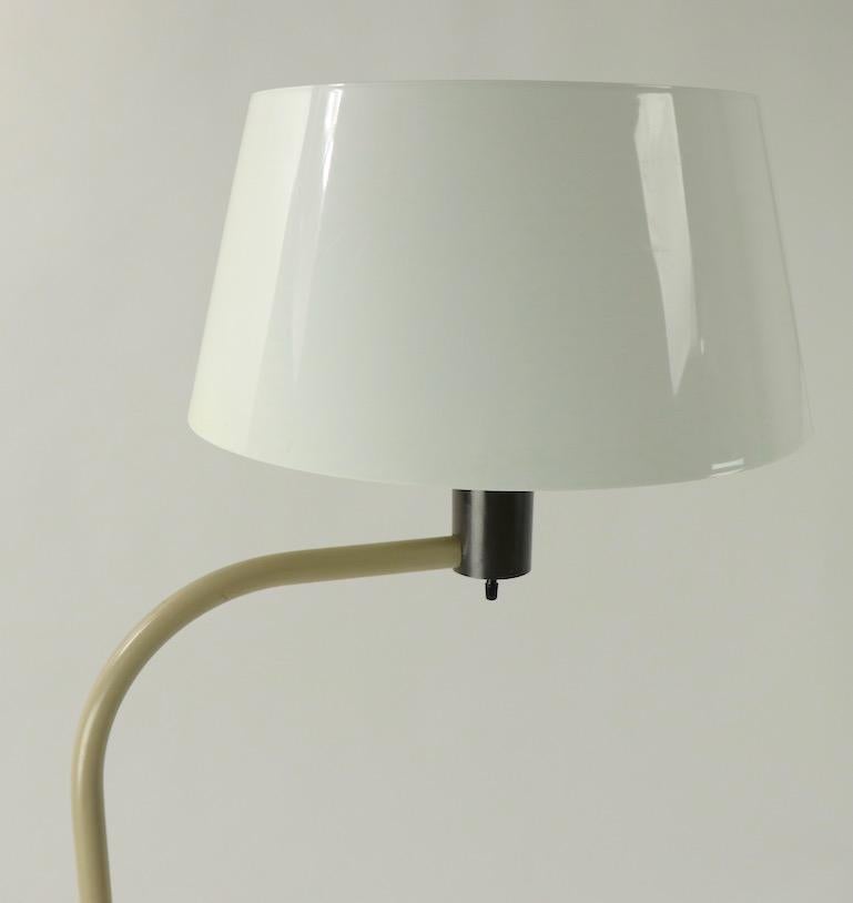 Post-Modern Gerald Thurston for Lightolier Floor Lamp