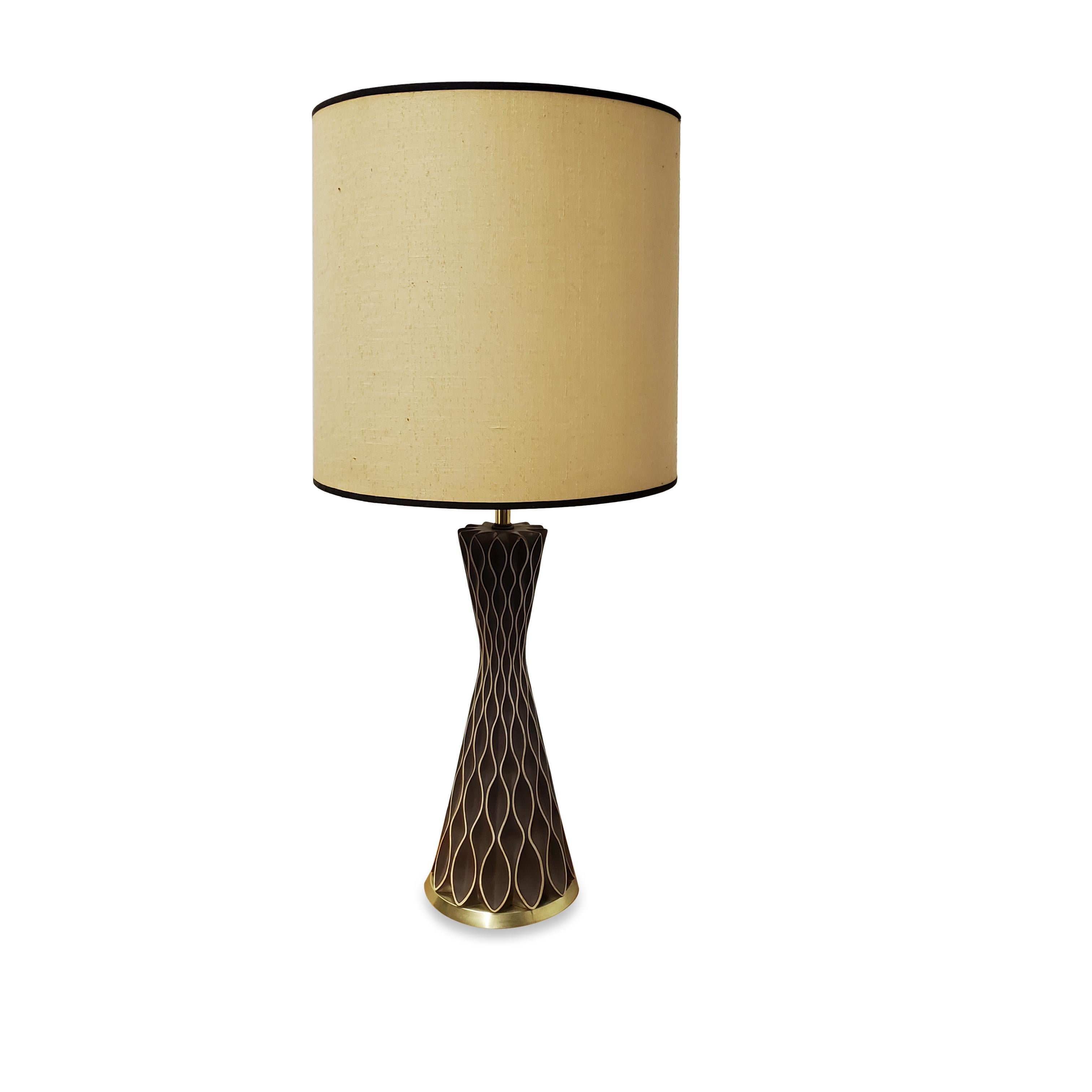 20th Century Gerald Thurston For Lightolier Honeycomb Table Lamp 