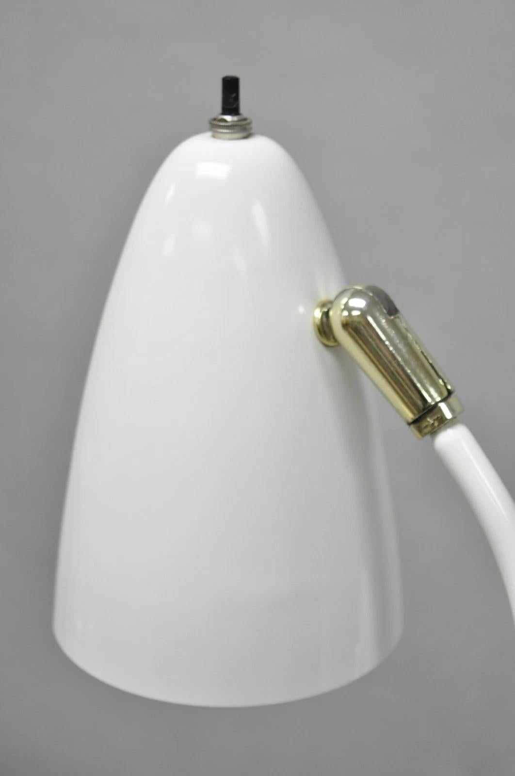 Gerald Thurston für Lightolier Moderne Stehleuchte aus weißem Metall aus der Jahrhundertwende im Angebot 8