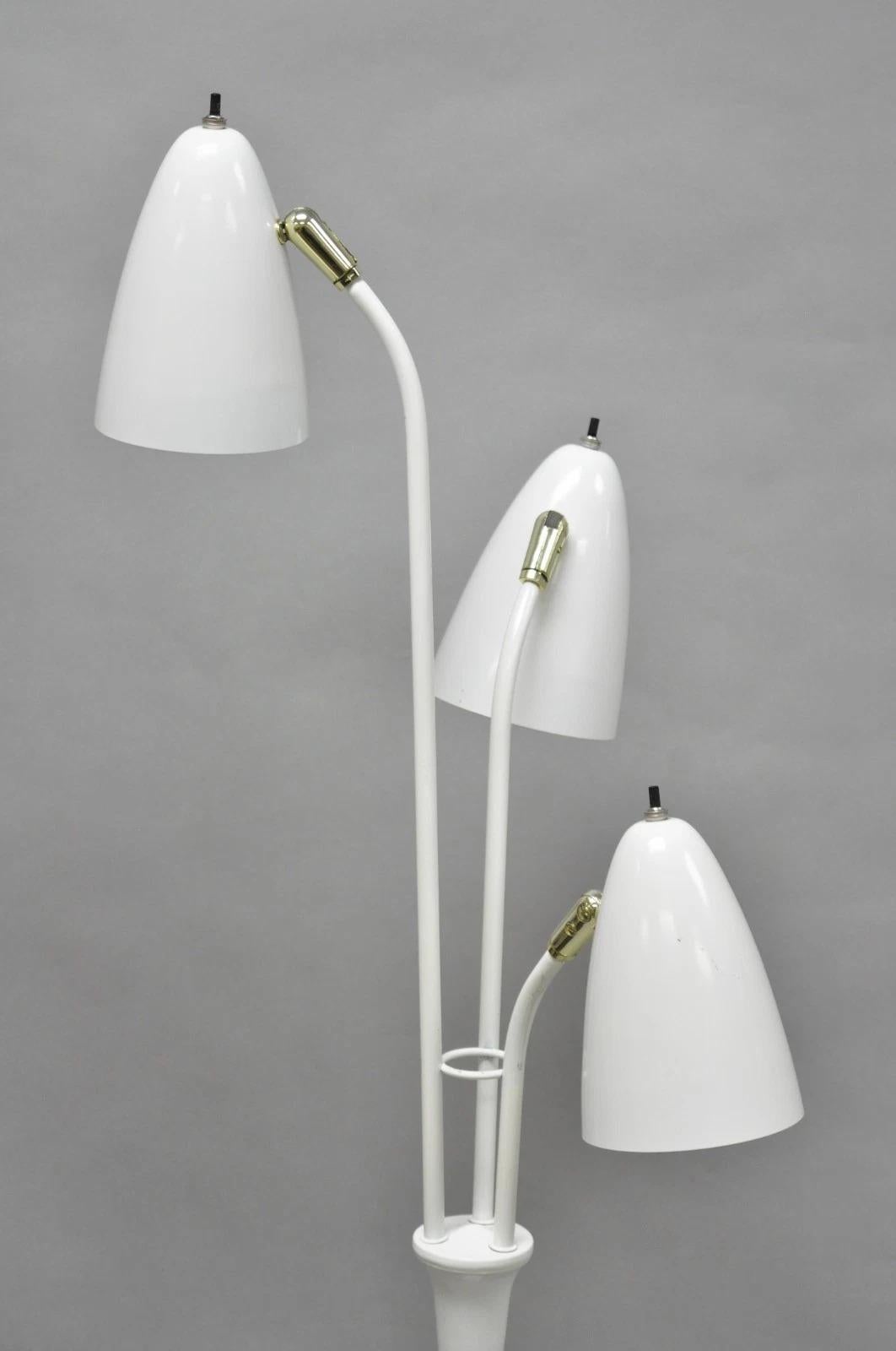 Gerald Thurston für Lightolier Moderne Stehleuchte aus weißem Metall aus der Jahrhundertwende (Moderne der Mitte des Jahrhunderts) im Angebot