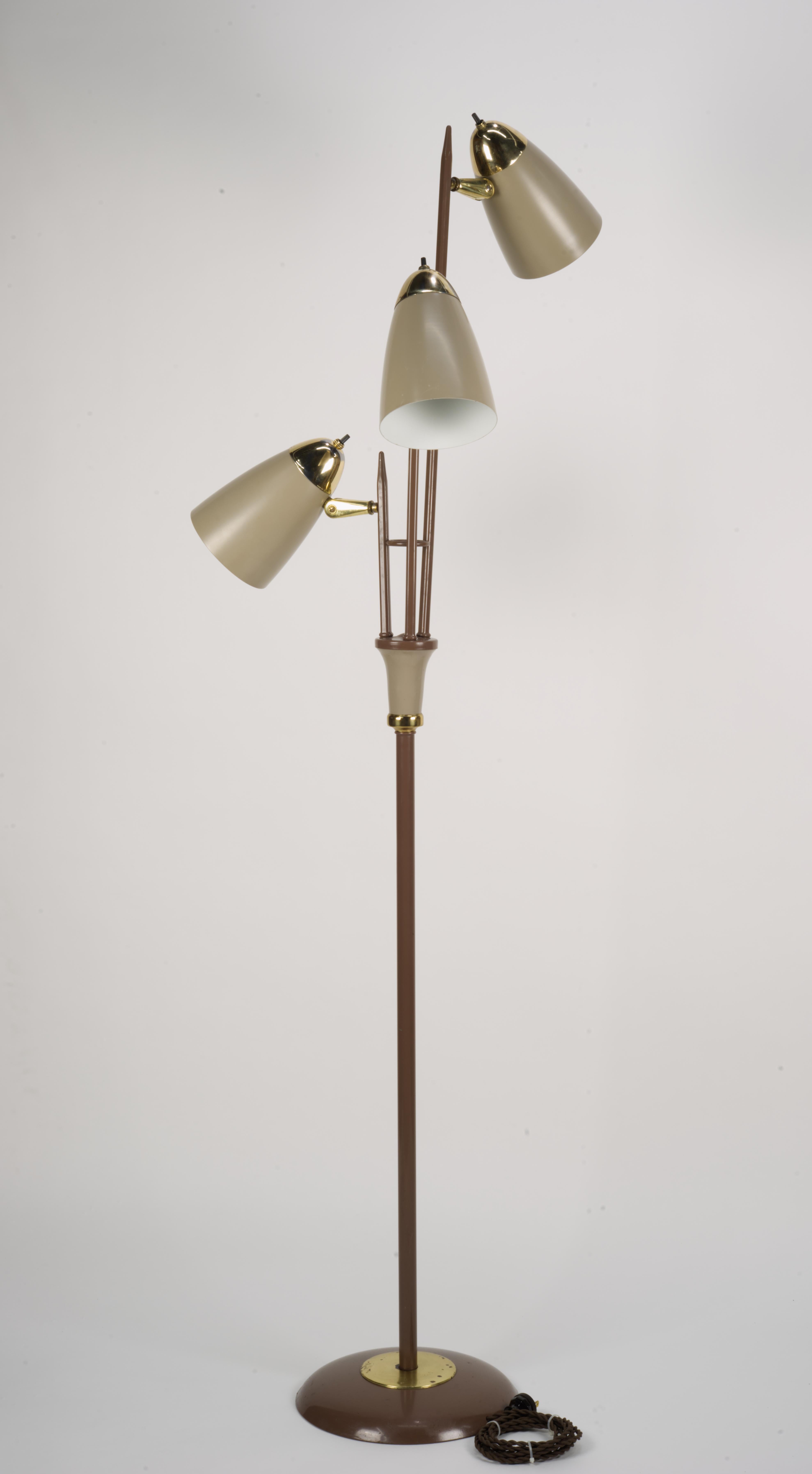 Mid-Century Modern  Gerald Thurston for Lightolier, Triennale Floor Lamp. 1960s  For Sale