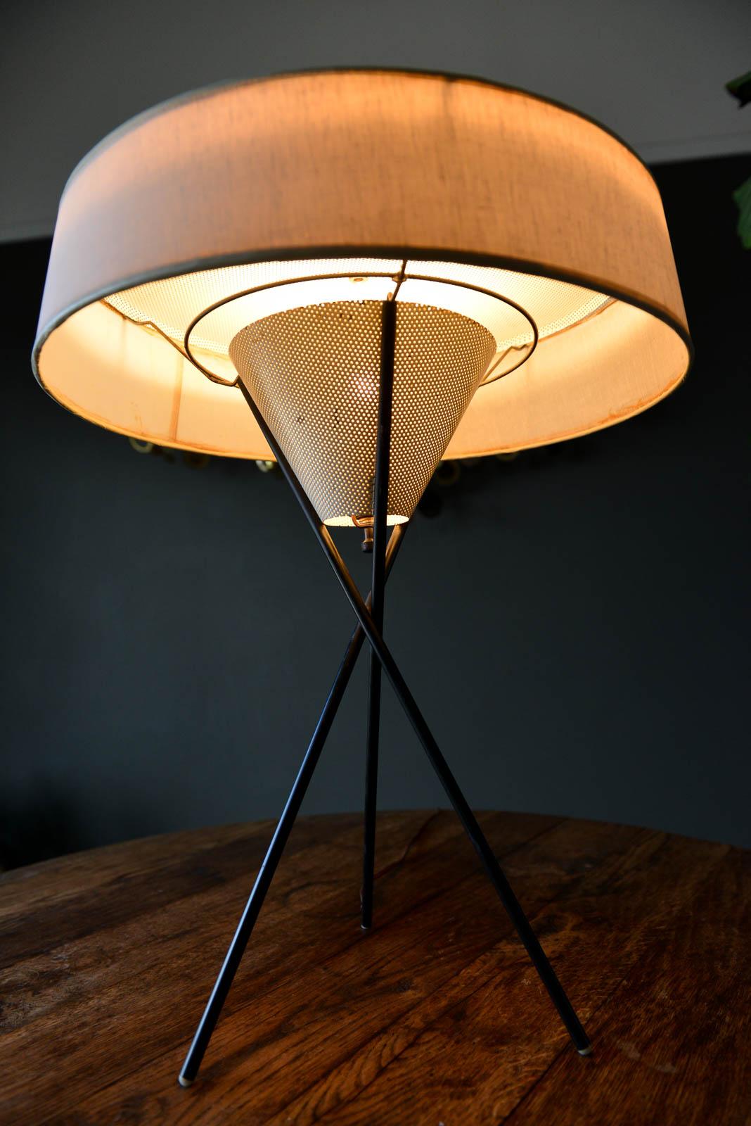 Mid-Century Modern Gerald Thurston for Lightolier Tripod Base Table Lamp, circa 1955