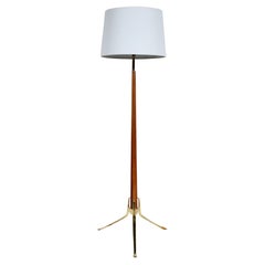 Gerald Thurston für Lightolier, Stehlampe „Tripod“, Nussbaum und helles Stativ, um 1960