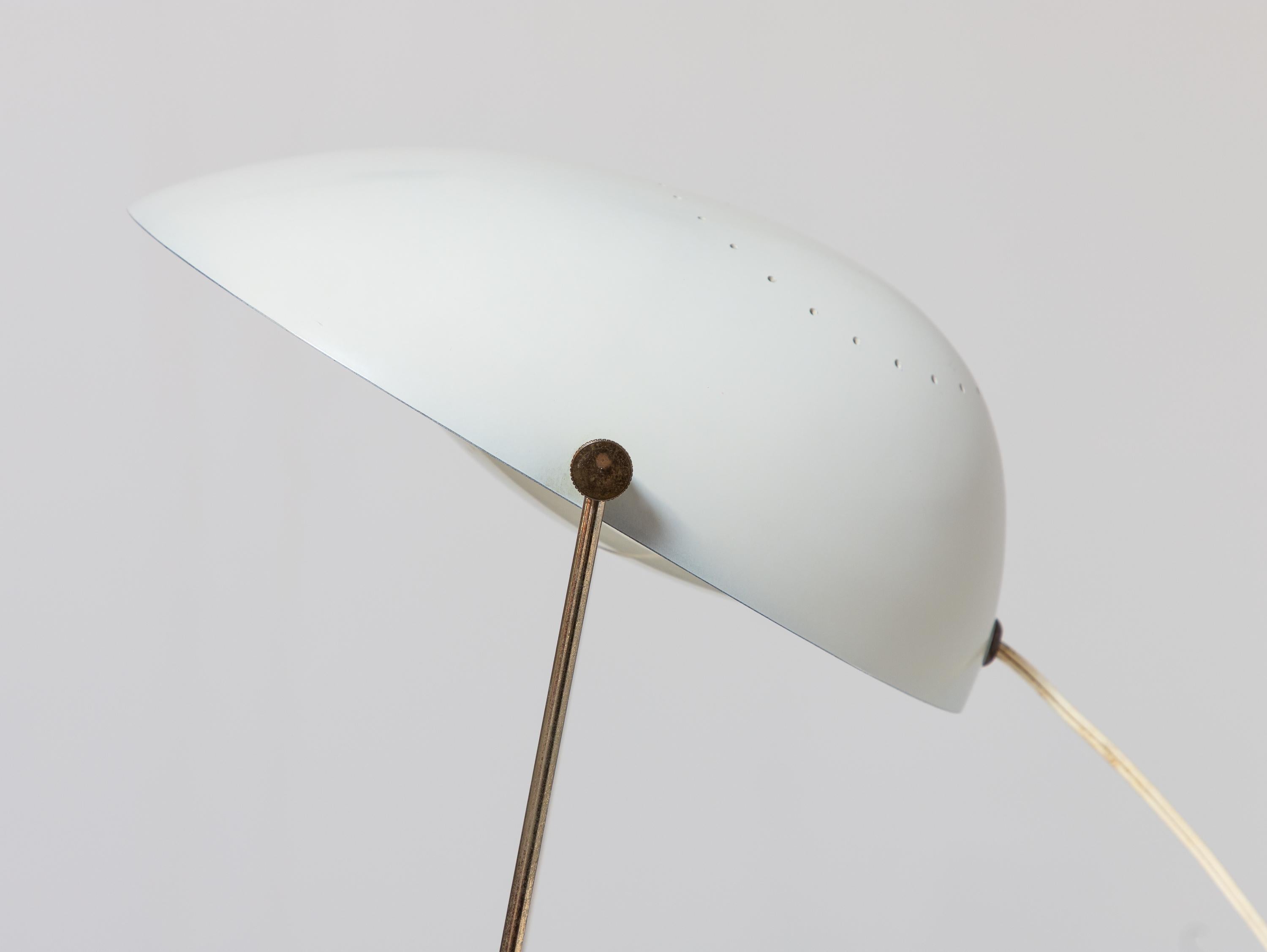 Weiße Cricketlampen von Gerald Thurston für Lightolier – Paar im Angebot 1