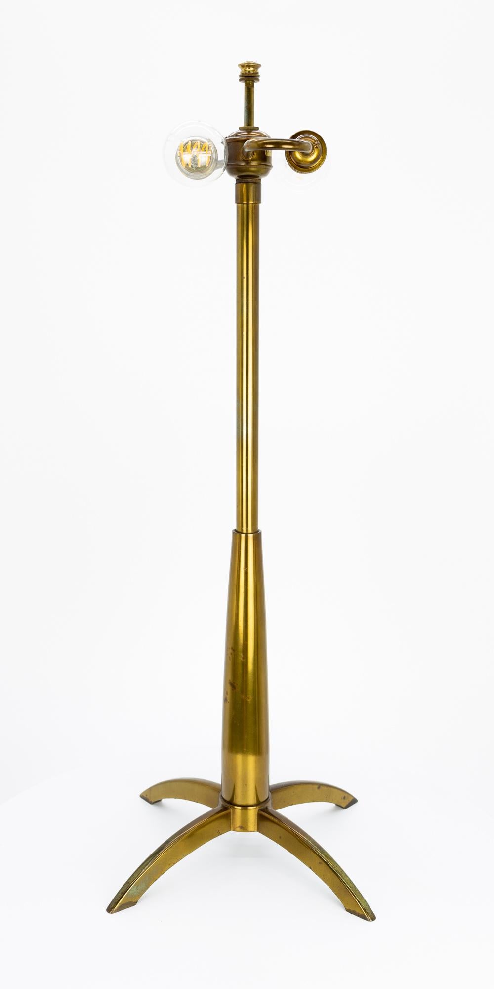 Gerald Thurston for Stiffel mid century brass rocket table lamp

This piece measures: 14 wide x 14 deep x 31 inches high and weighs 6.7 pounds

Excellent vintage condition

Each lamp is carefully cleaned and packaged before being shipped to