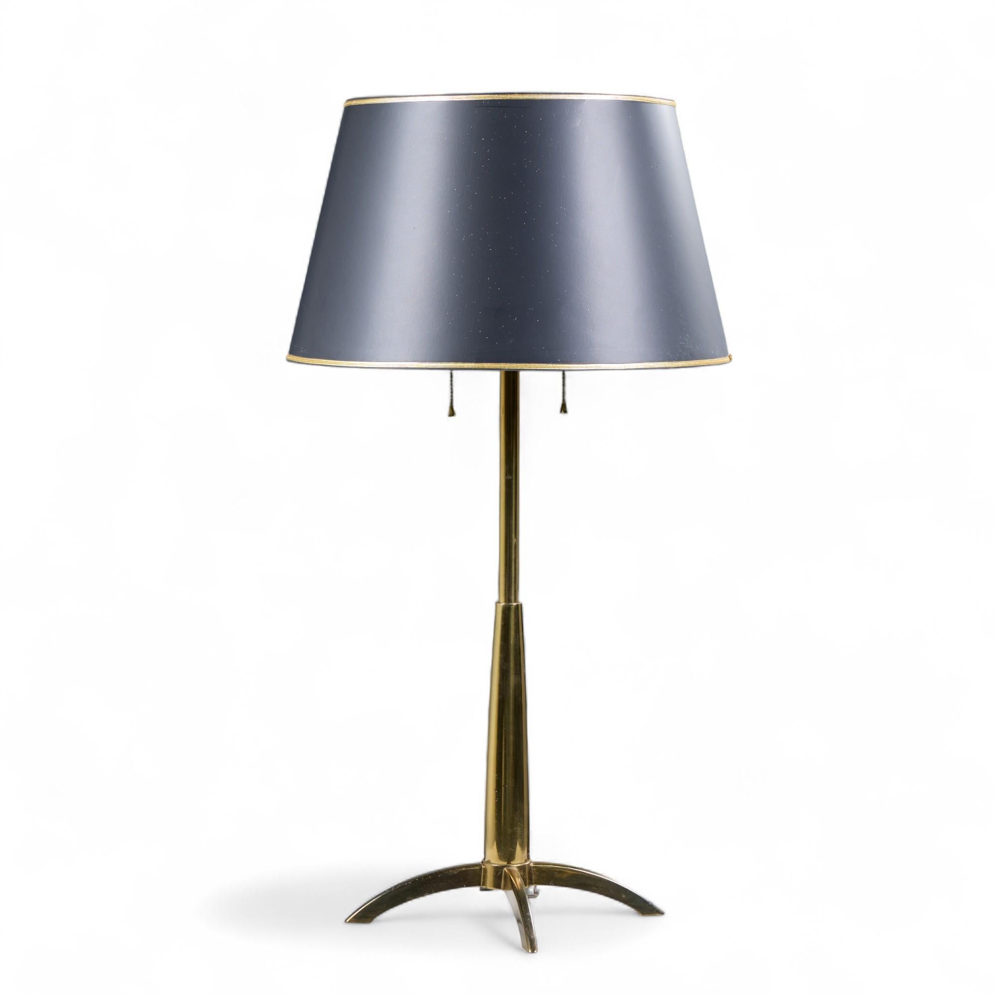 20th Century Gerald Thurston for Stiffel Mid Century Brass Rocket Table Lamp - Pair For Sale