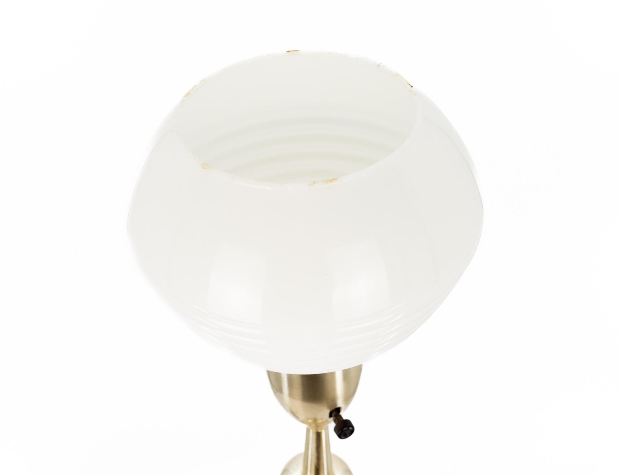 Américain Gerald Thurston pour Stiffel - Lampe de table en teck du milieu du siècle dernier en vente