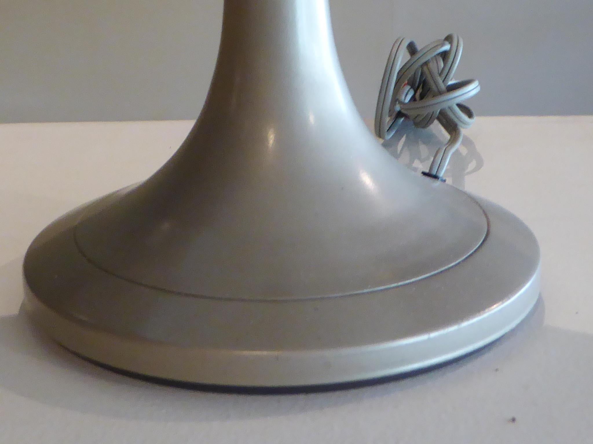 American Gerald Thurston Lightolier Style Mid Century Modern Design Desk Lamp 1950s For Sale