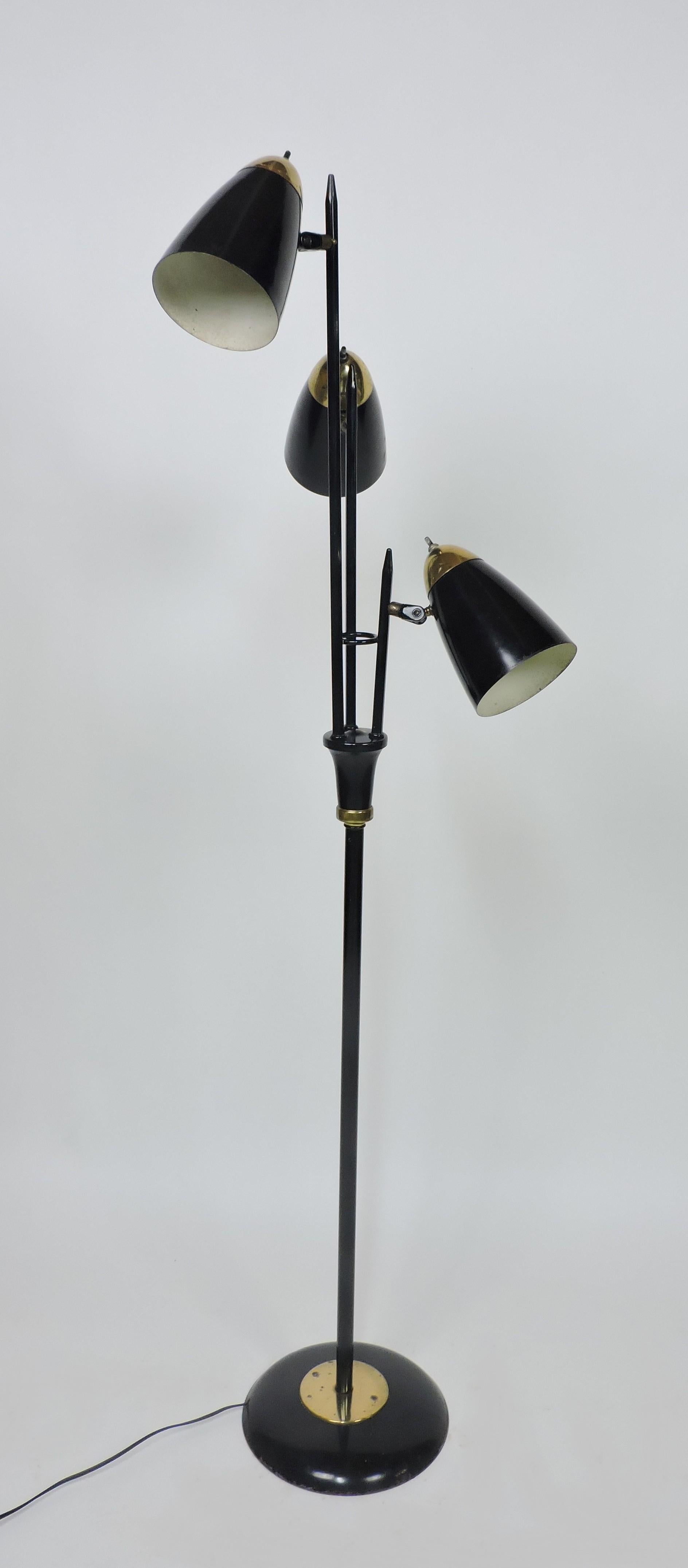 Gerald Thurston Mid Century Modern Triannale Adjustable Floor Lamp Black Brass In Good Condition In Chesterfield, NJ