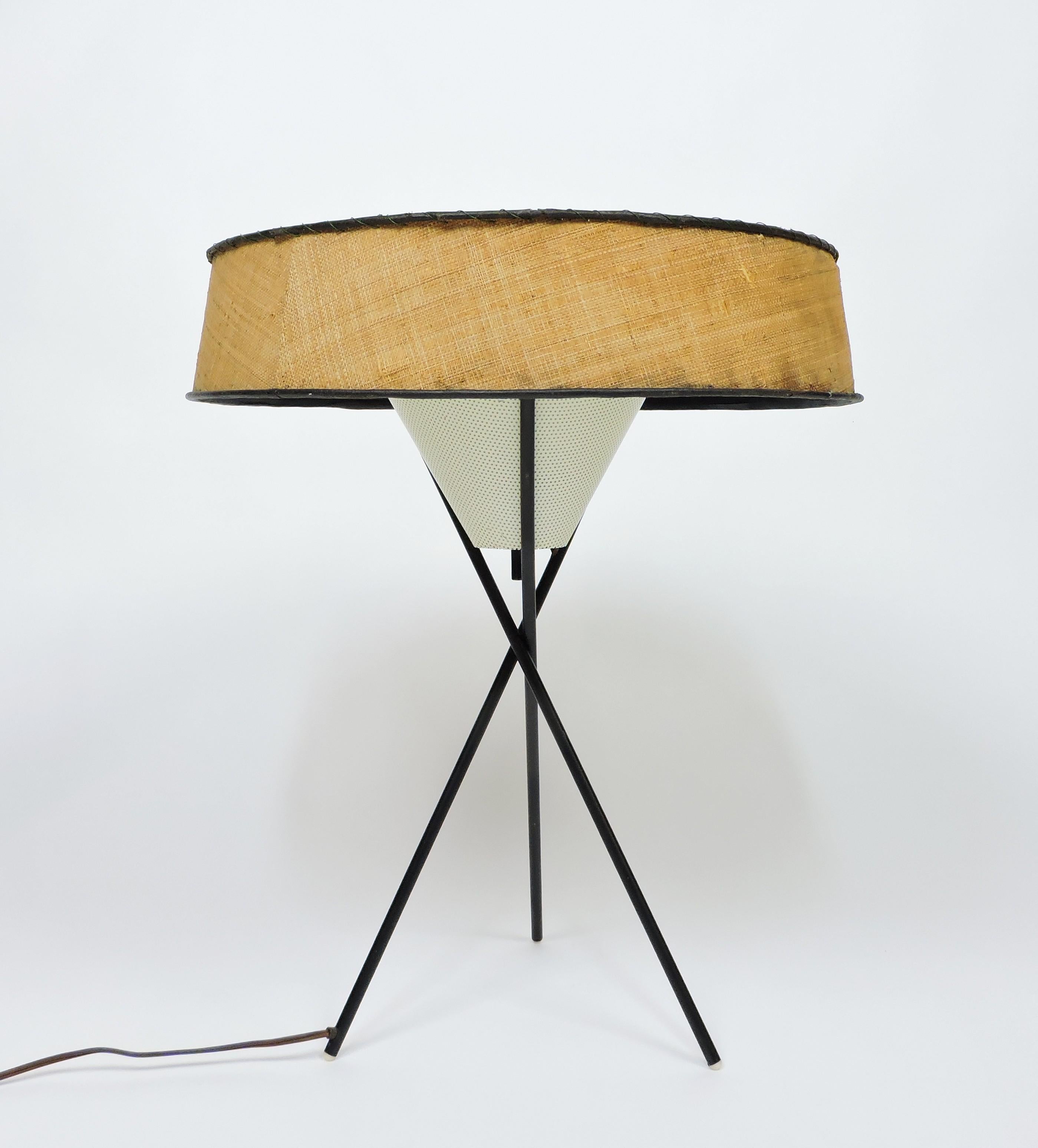 Mid-Century Modern Gerald Thurston Mid Century Modern Tripod Table Lamp for Lightolier For Sale