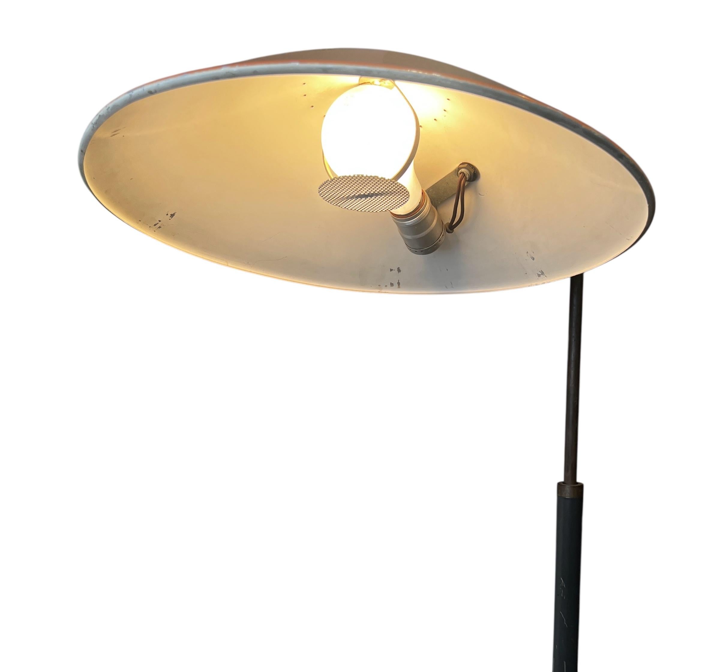 Gerald Thurston Orange Untersetzer Stehleuchte für Lightolier im Angebot 5