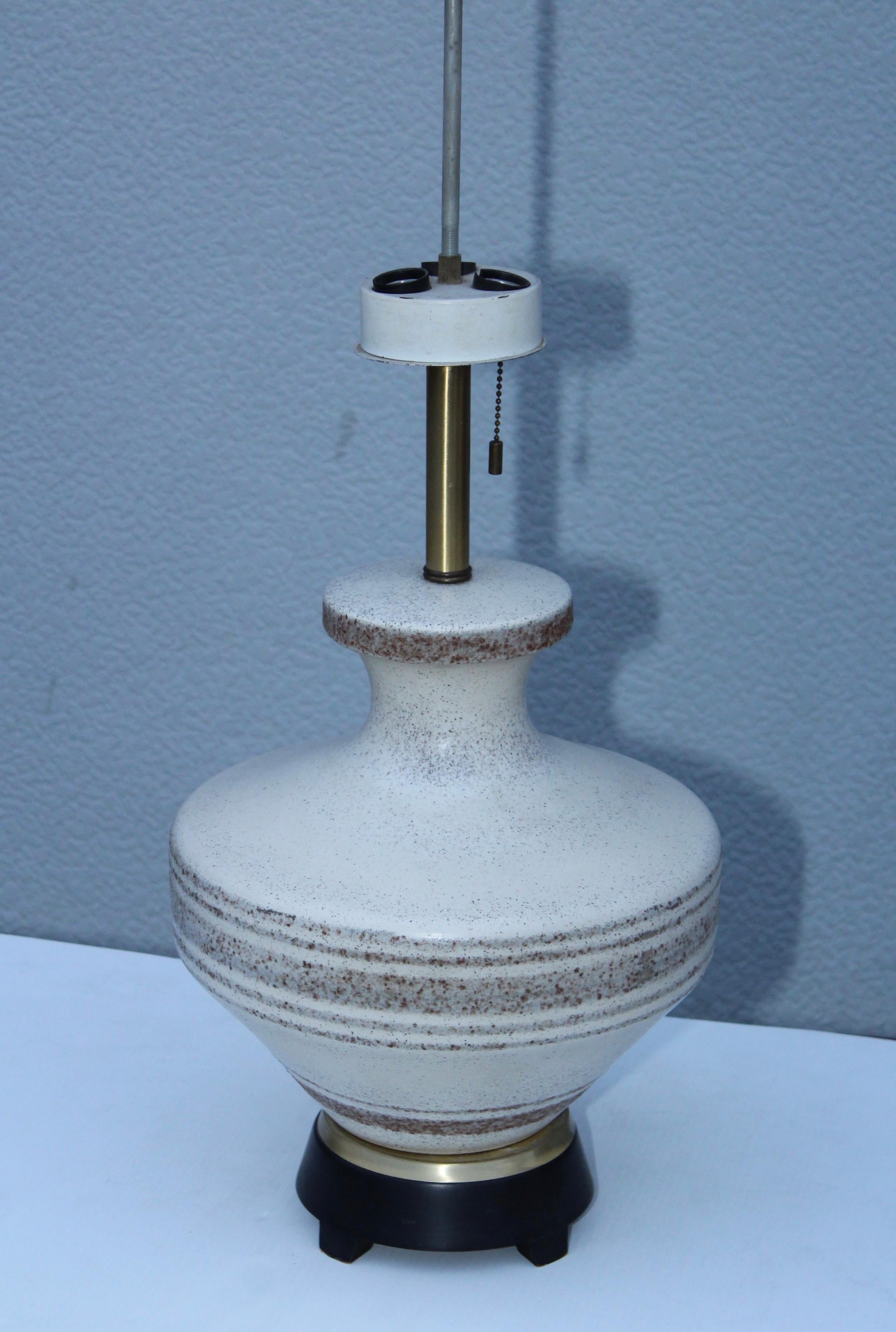 Mid-20th Century Gerald Thurston Pottery Table Lamp For Sale