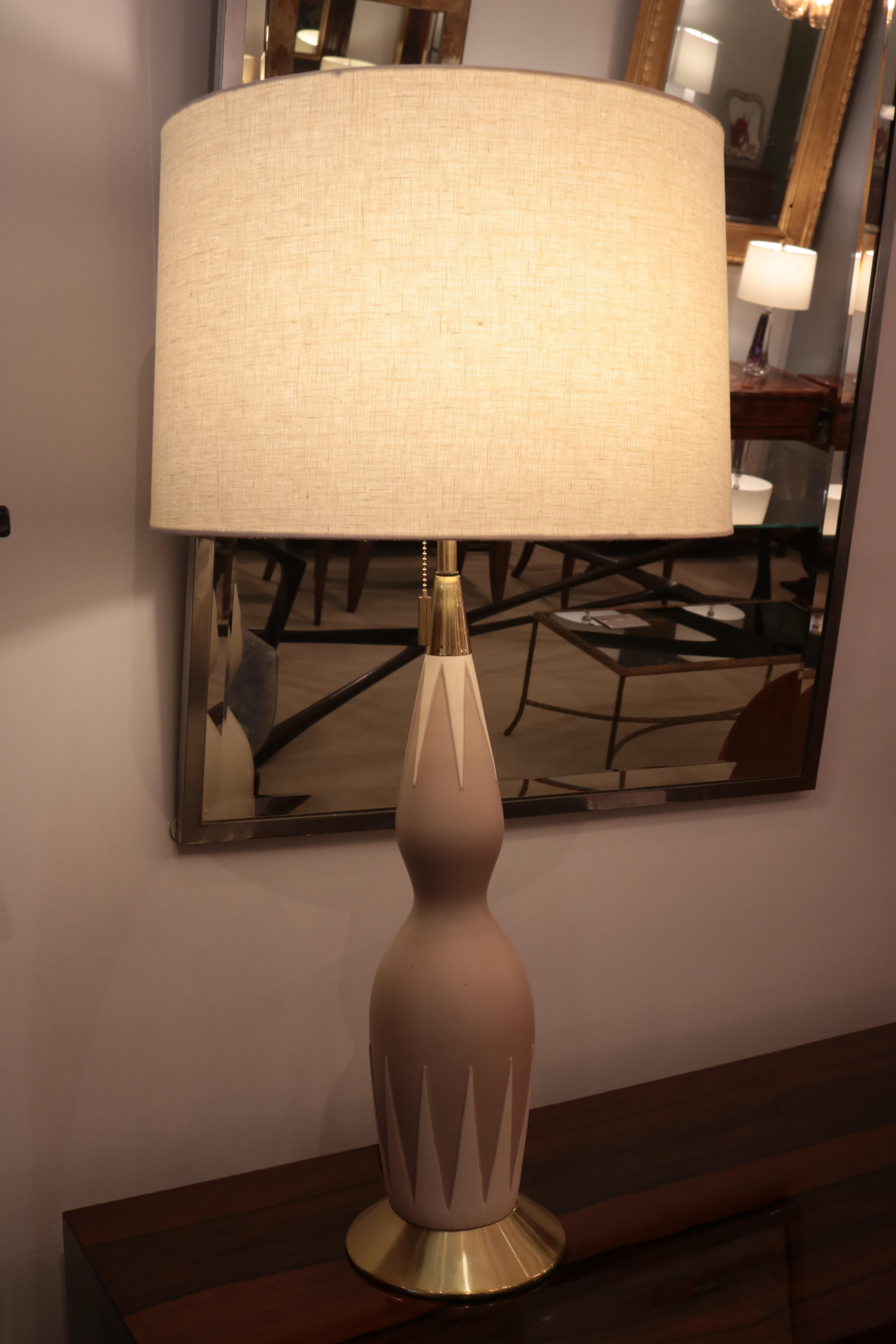 Américain Lampe de table simple Gerald Thurston en vente
