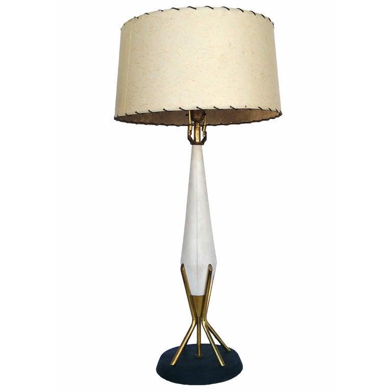 Mid-Century Modern Gerald Thurston Style Sculpted Table Lamp with Brass Base For Sale