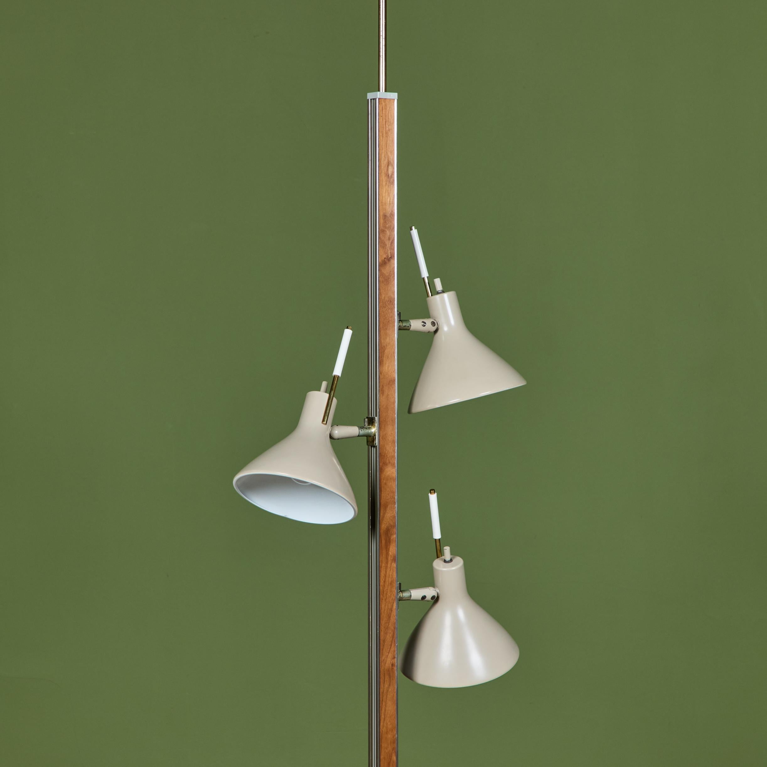 Gerald Thurston Three-Shade Tension Pole Floor Lamp for Lightolier For Sale 3