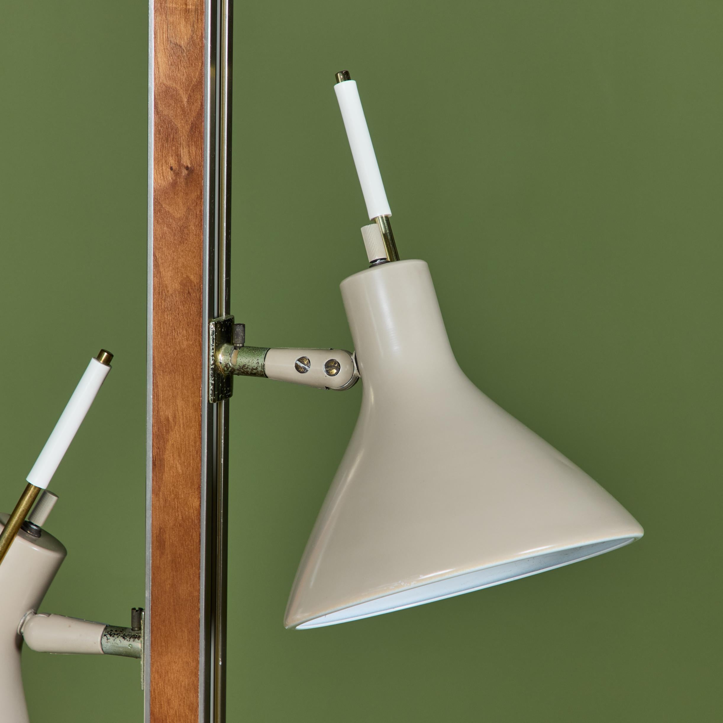 Gerald Thurston Three-Shade Tension Pole Floor Lamp for Lightolier For Sale 5