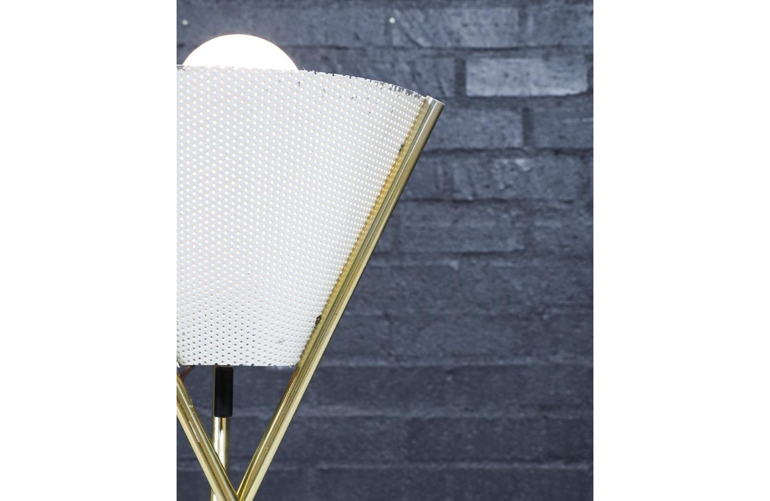 Gerald Thurston lampe de table tripode en laiton pour Lightolier en vente 3