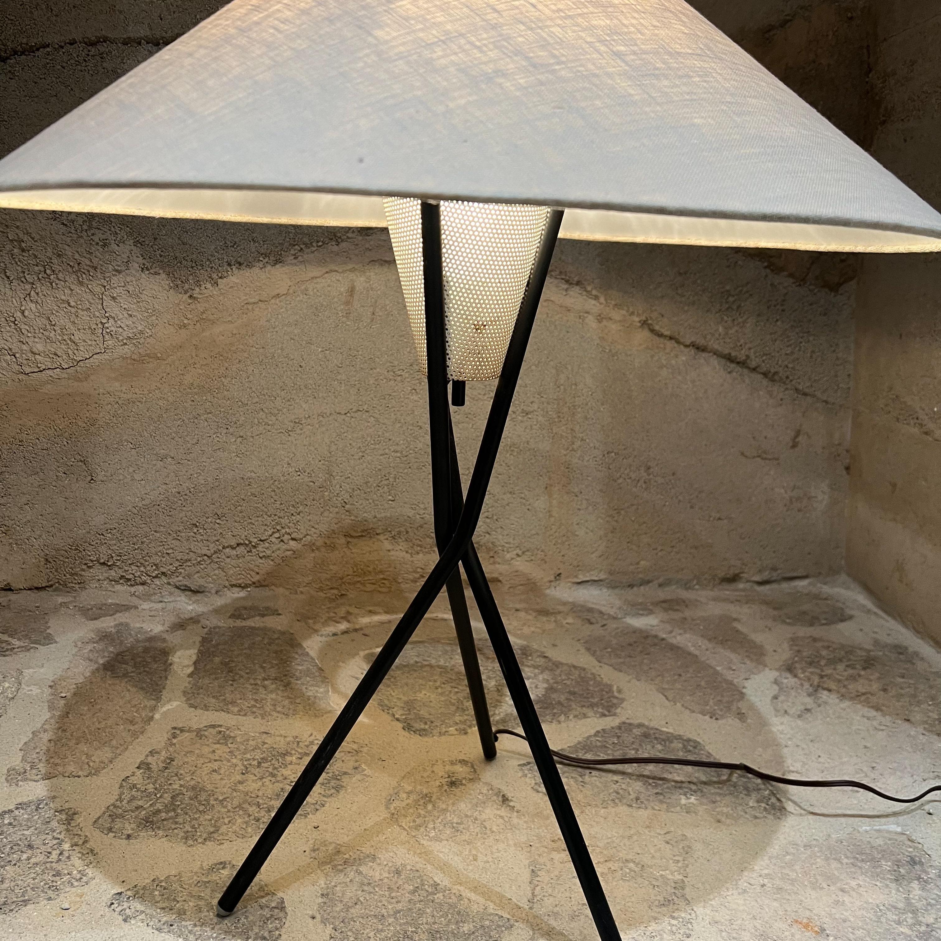 Mid-Century Modern Gerald Thurston Lightolier Black Iron Tripod Table Lamp New Shade 1950s Classic