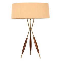 Gerald Thurston Walnut and Brass Tripod Table Lamp for Lightolier, USA, 1950s
