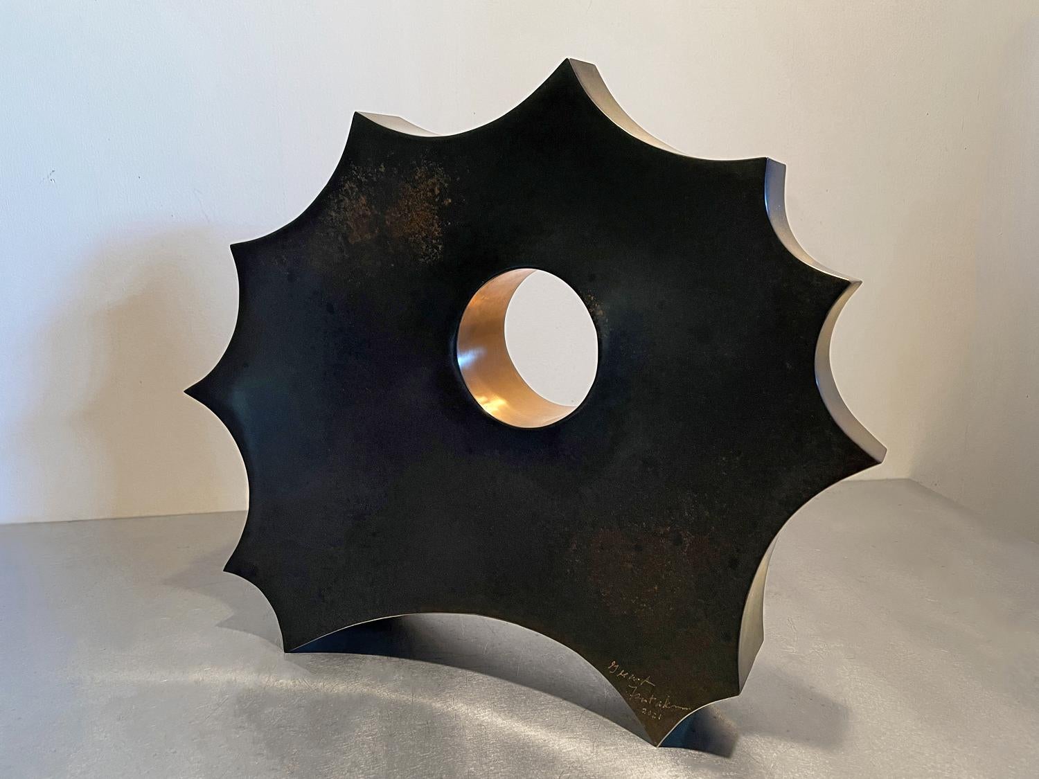 Abstract Sculpture Gerard Tsutakawa - Sculpture en bronze unique « Moonlight »