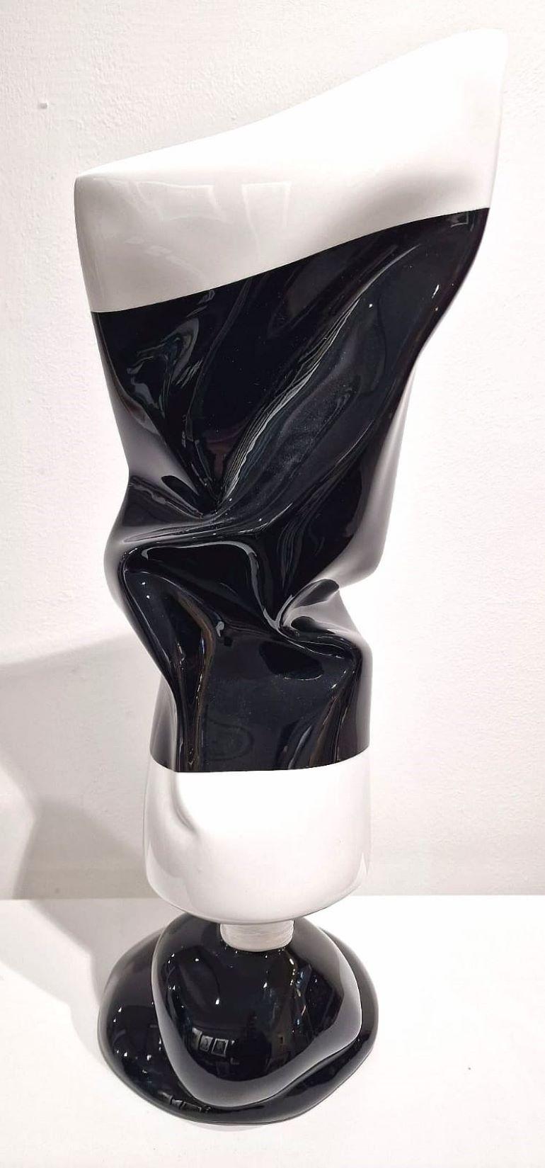 Chanel Tube - Sculpture by Geraldine Morin