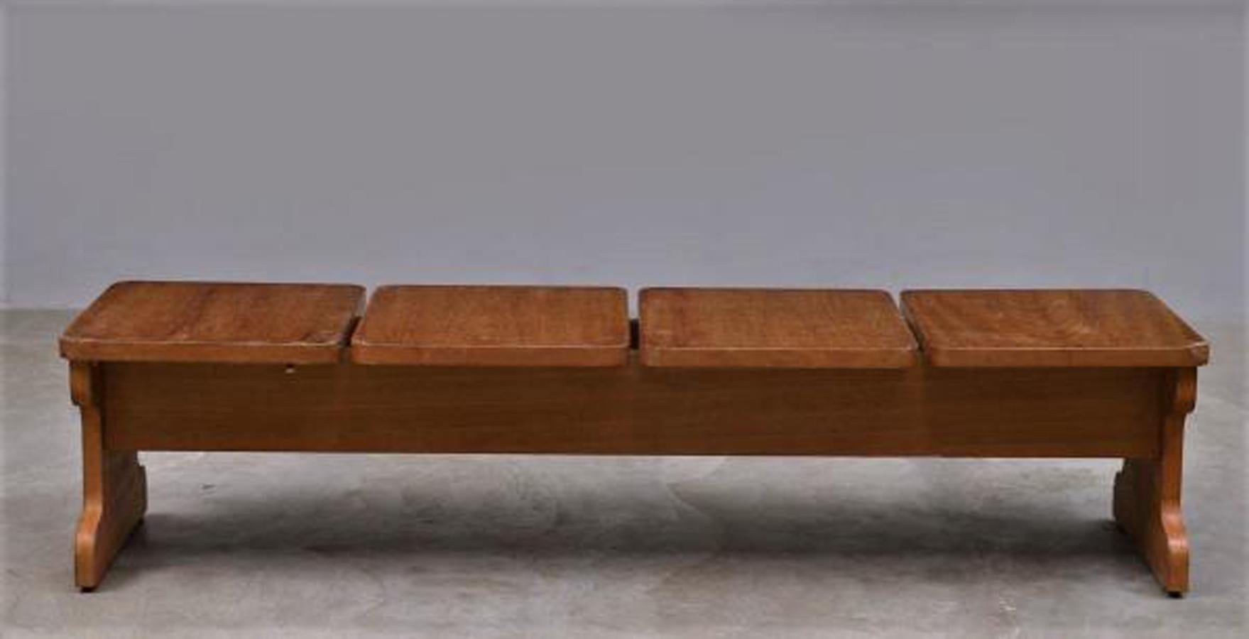 Long bench designed by Geraldo De Barros, considered one of the most important artists and designers In Brazilian Modernism. 
