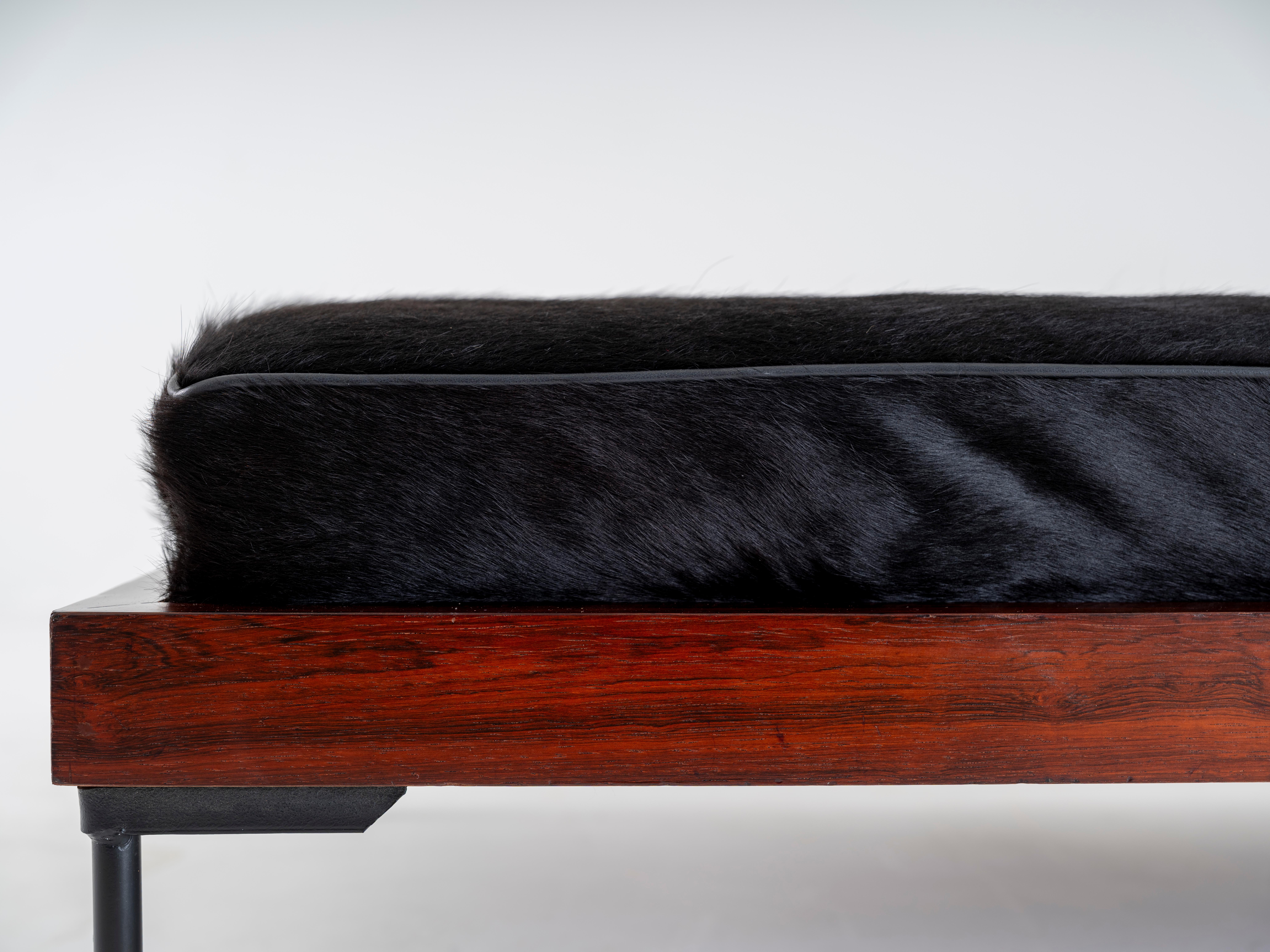 Geraldo de Barros Daybed, Rosewood, Brazil, 1960s im Zustand „Gut“ im Angebot in Amsterdam, NL
