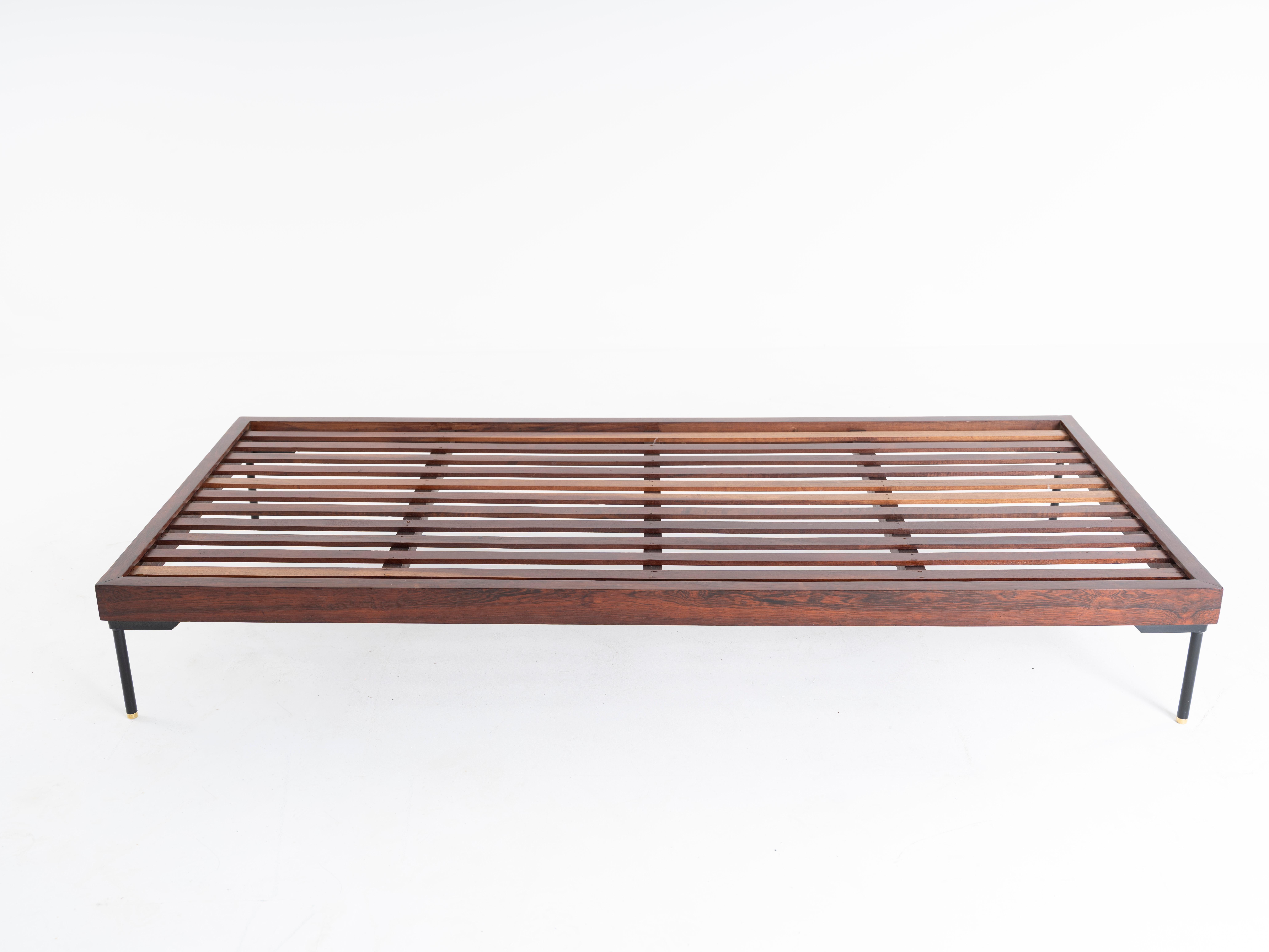 Geraldo de Barros Daybed, Rosewood, Brazil, 1960s im Angebot 1