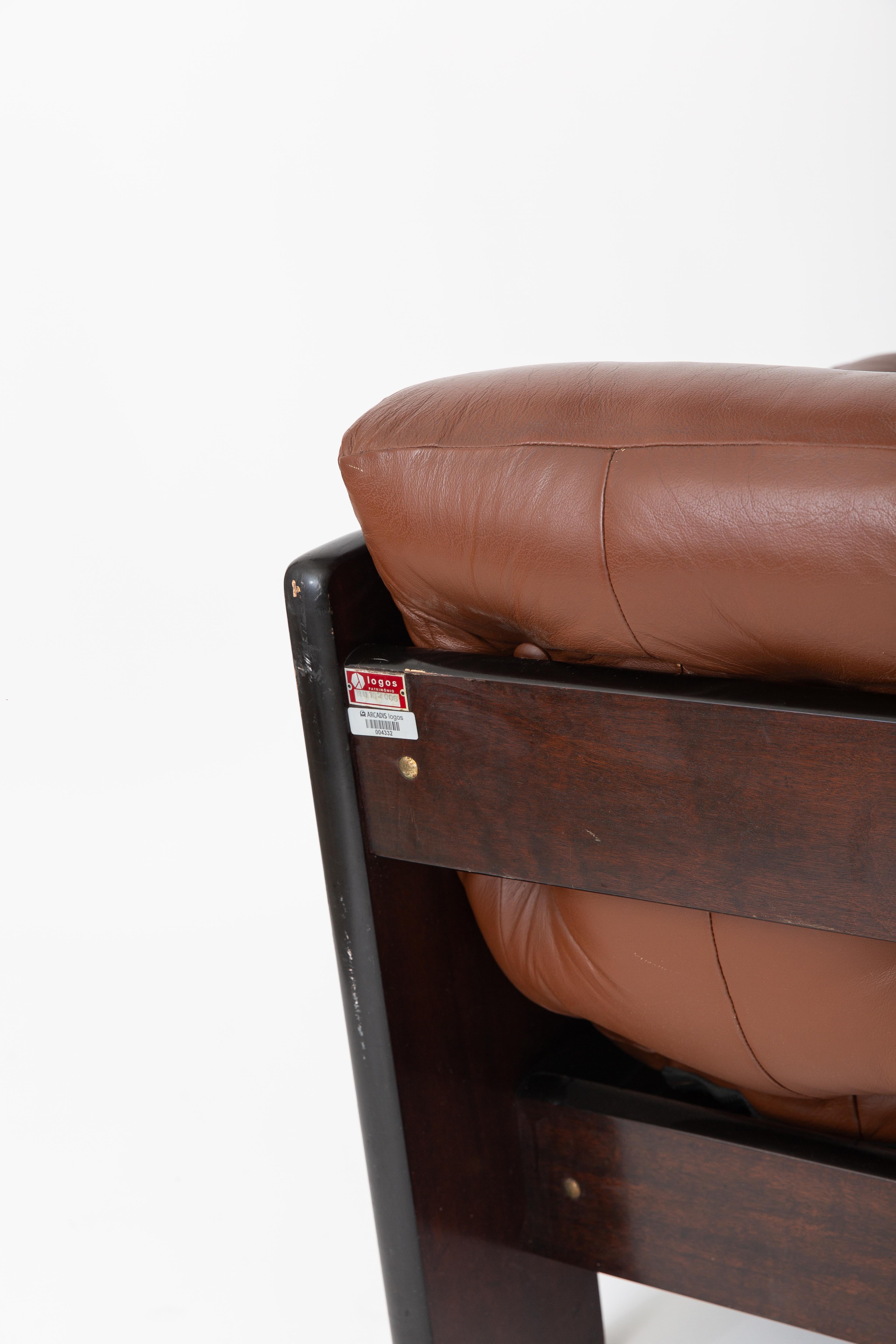 Late 20th Century Geraldo De Barros leather armchairs For Sale