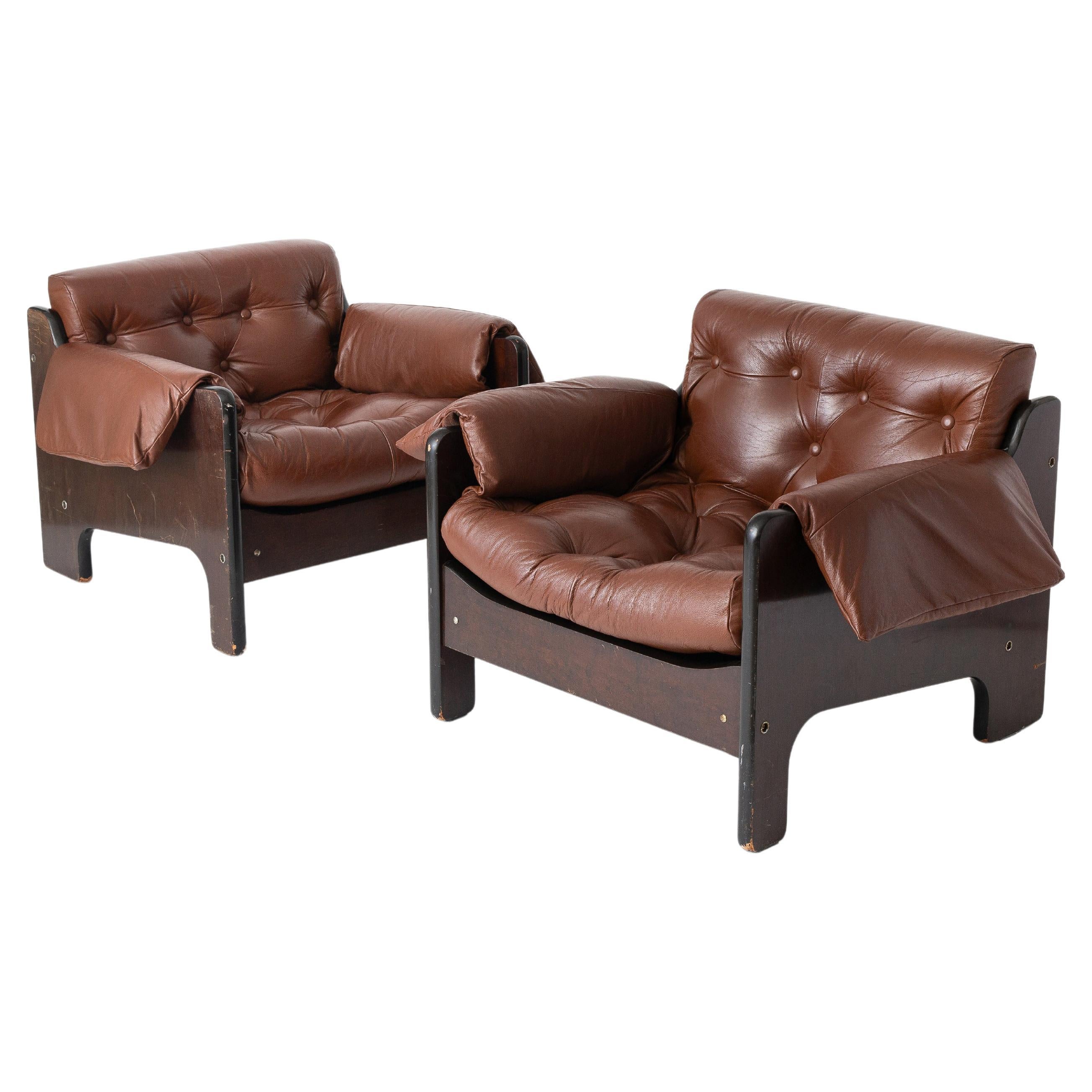 Geraldo De Barros leather armchairs