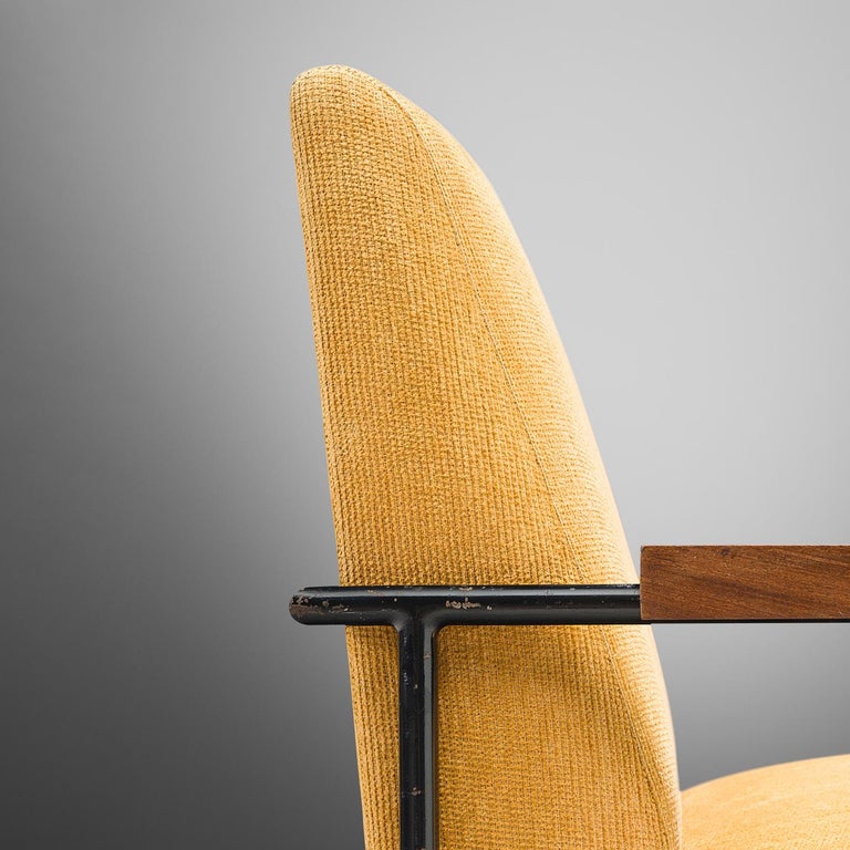 Geraldo de Barros Lounge Chair in Iron with Yellow Upholstery In Good Condition For Sale In Waalwijk, NL